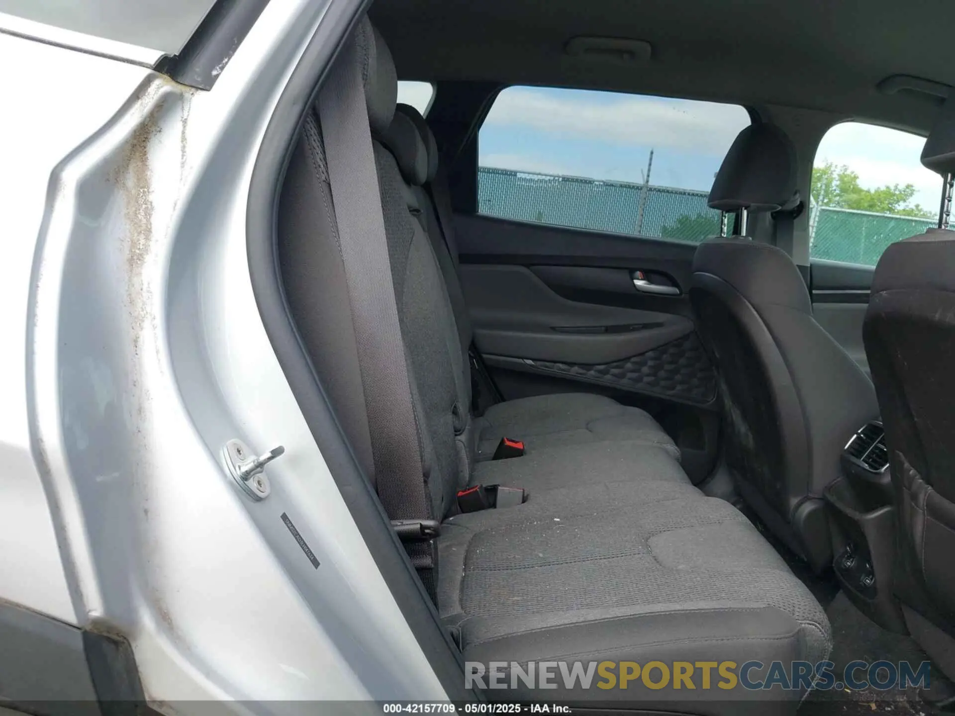 8 Photograph of a damaged car 5NMS2CAD3LH147634 HYUNDAI SANTA FE 2020