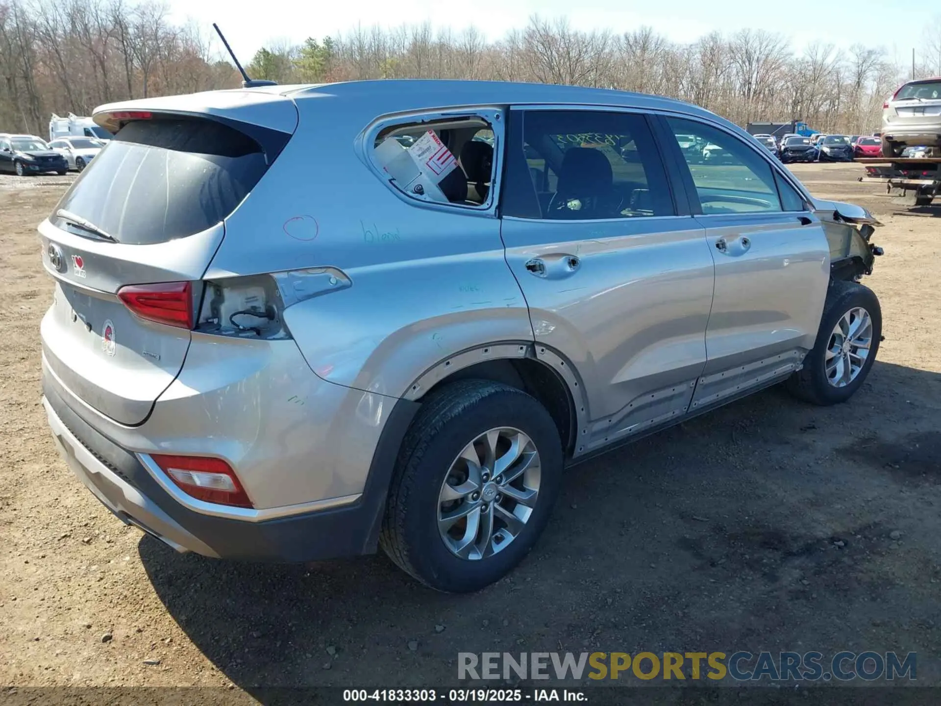 4 Photograph of a damaged car 5NMS2CAD7LH269302 HYUNDAI SANTA FE 2020