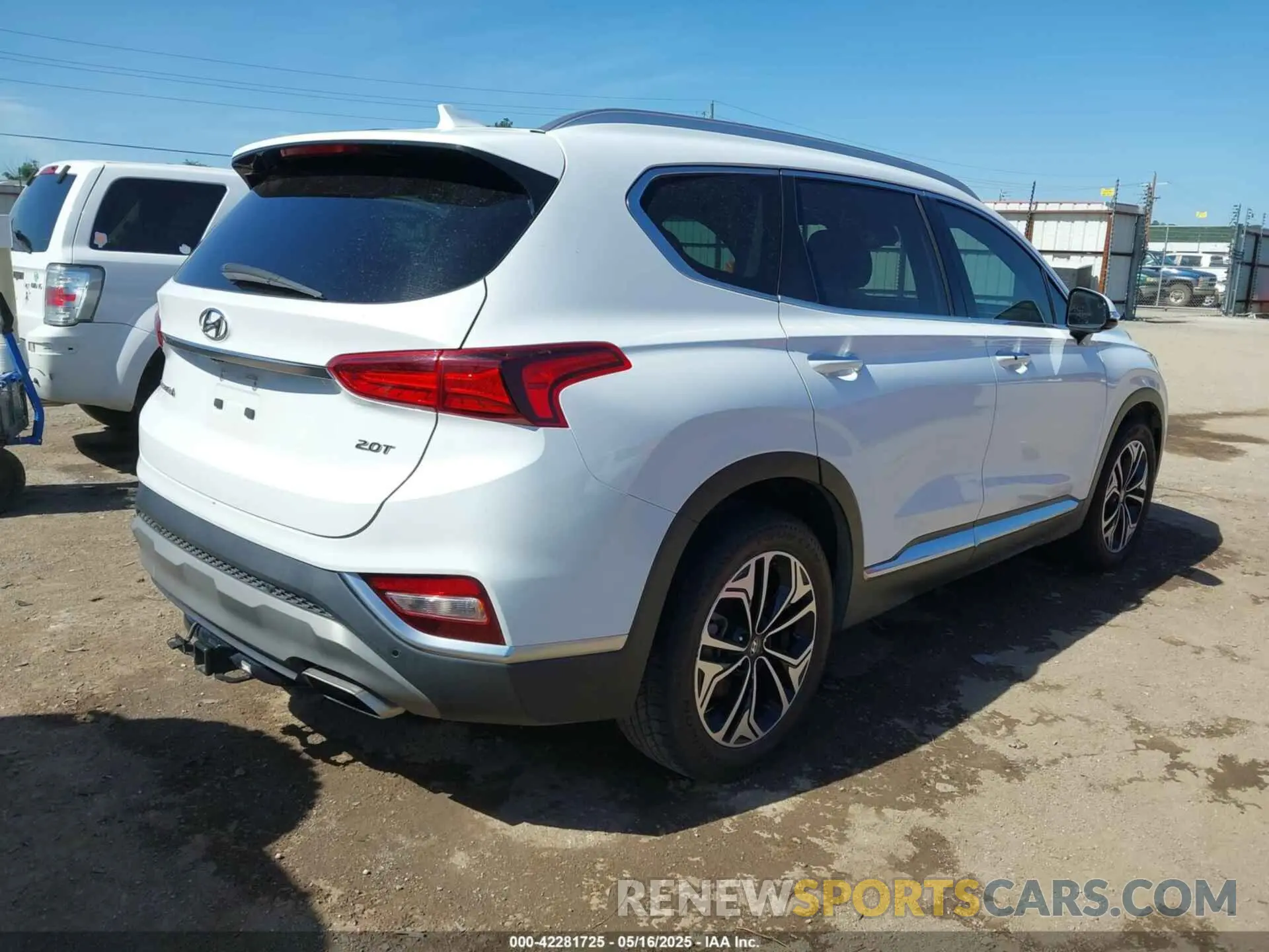 4 Фотография поврежденного автомобиля 5NMS33AA1LH279410 HYUNDAI SANTA FE 2020