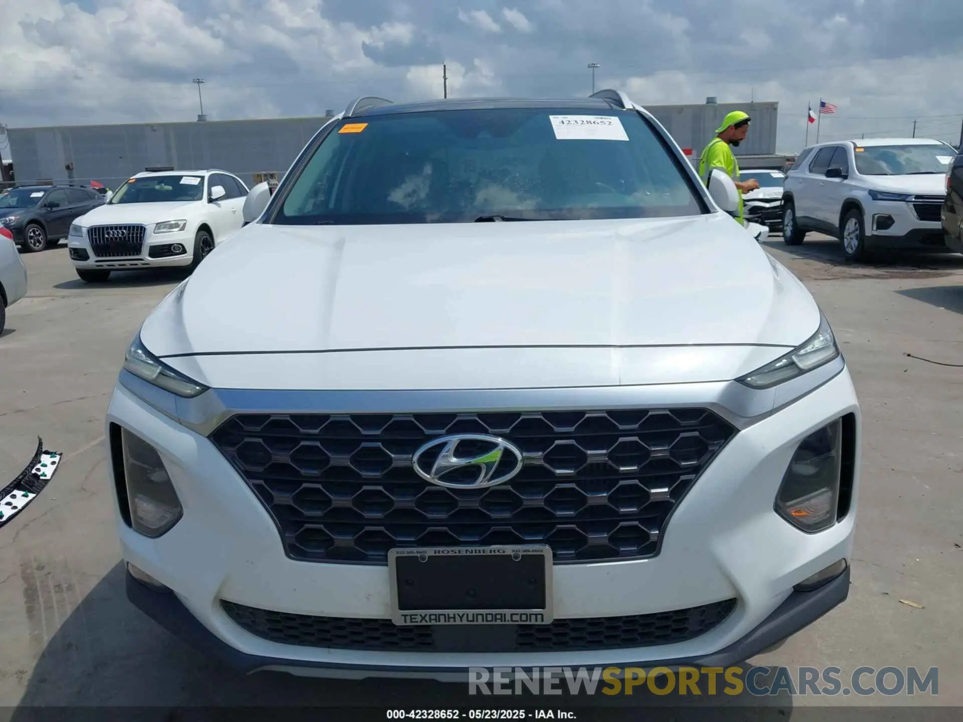 13 Фотография поврежденного автомобиля 5NMS33AA2LH214808 HYUNDAI SANTA FE 2020