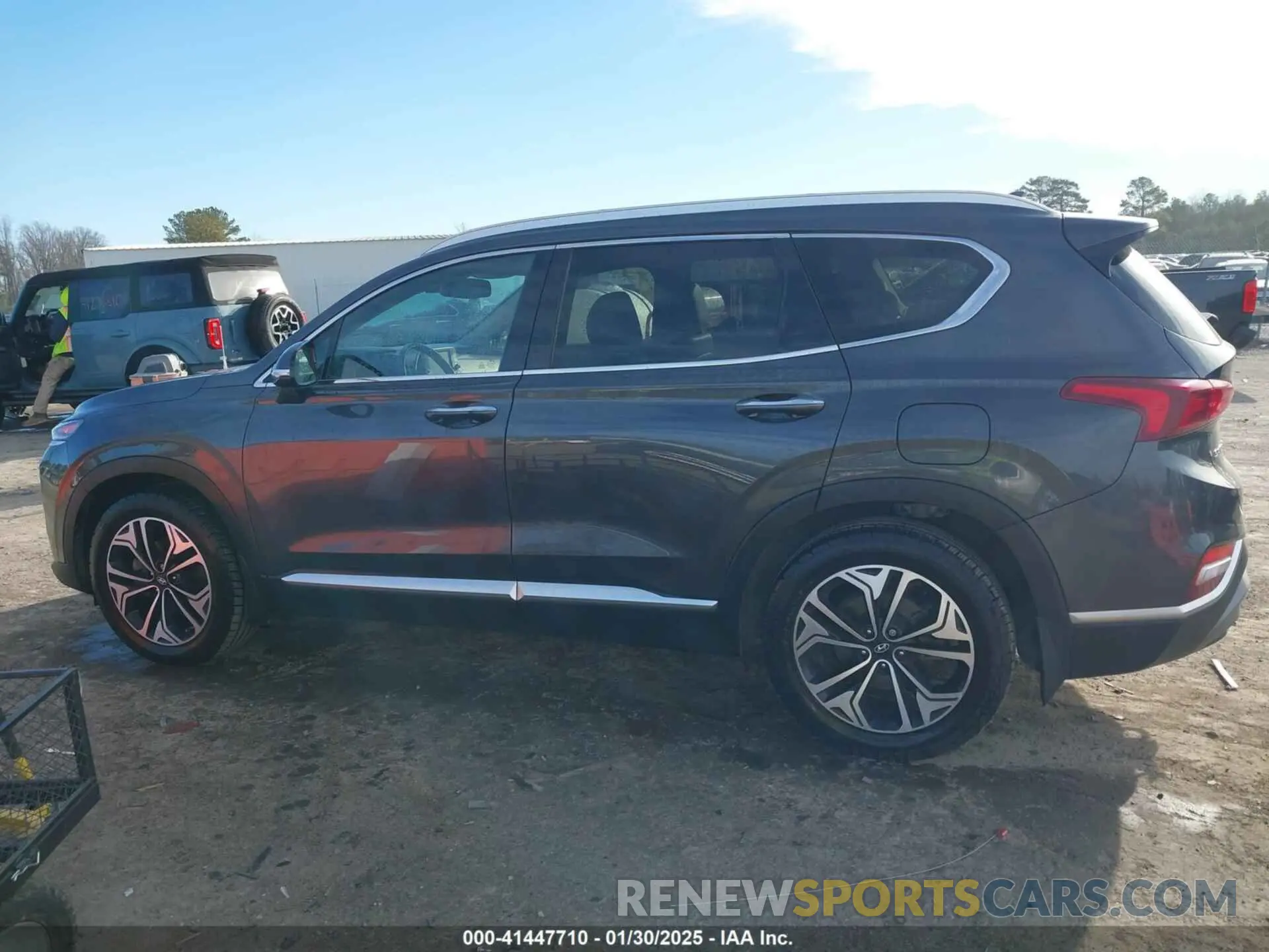 14 Photograph of a damaged car 5NMS33AA4LH272449 HYUNDAI SANTA FE 2020