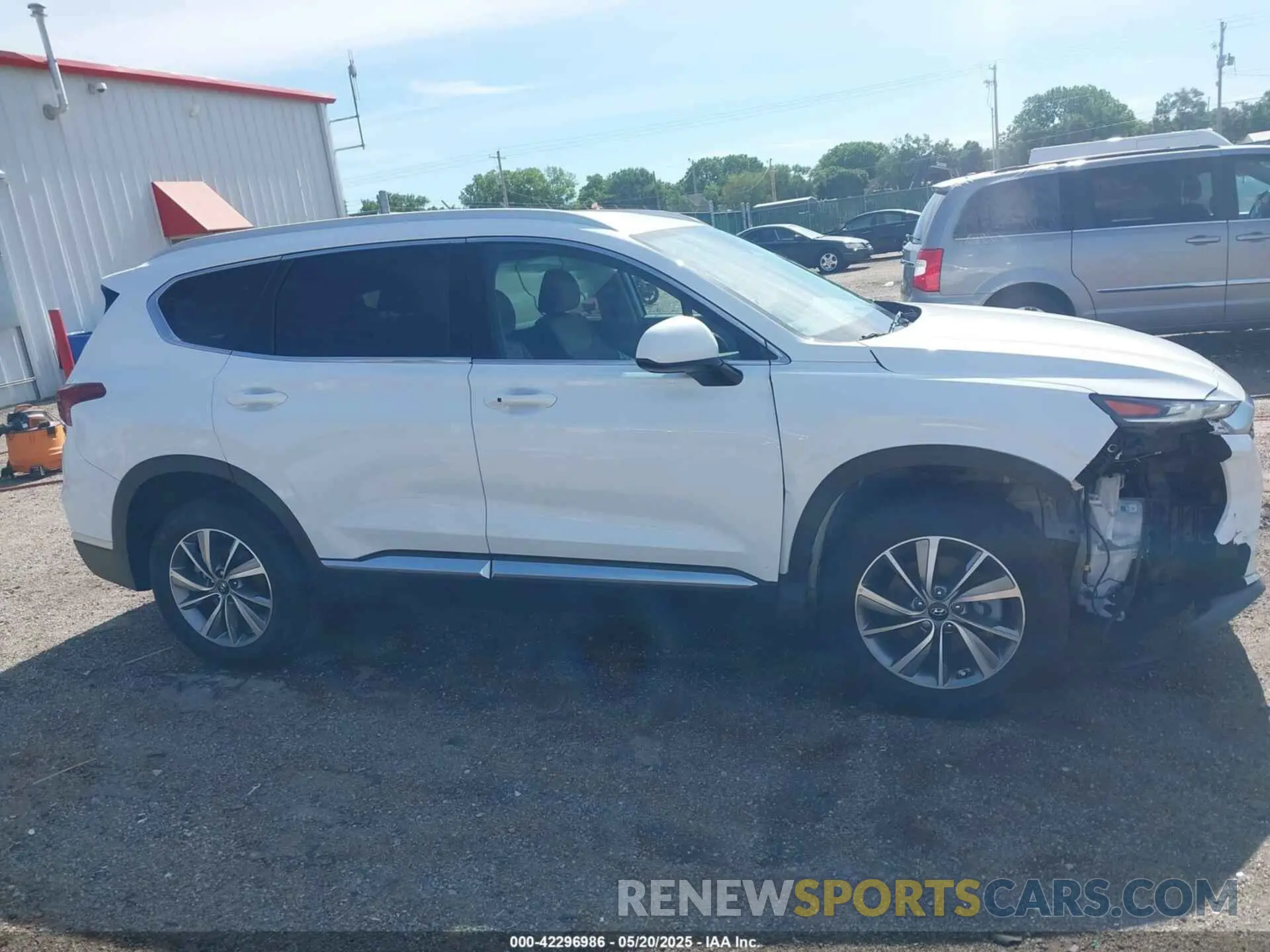 13 Photograph of a damaged car 5NMS33AD0LH235621 HYUNDAI SANTA FE 2020