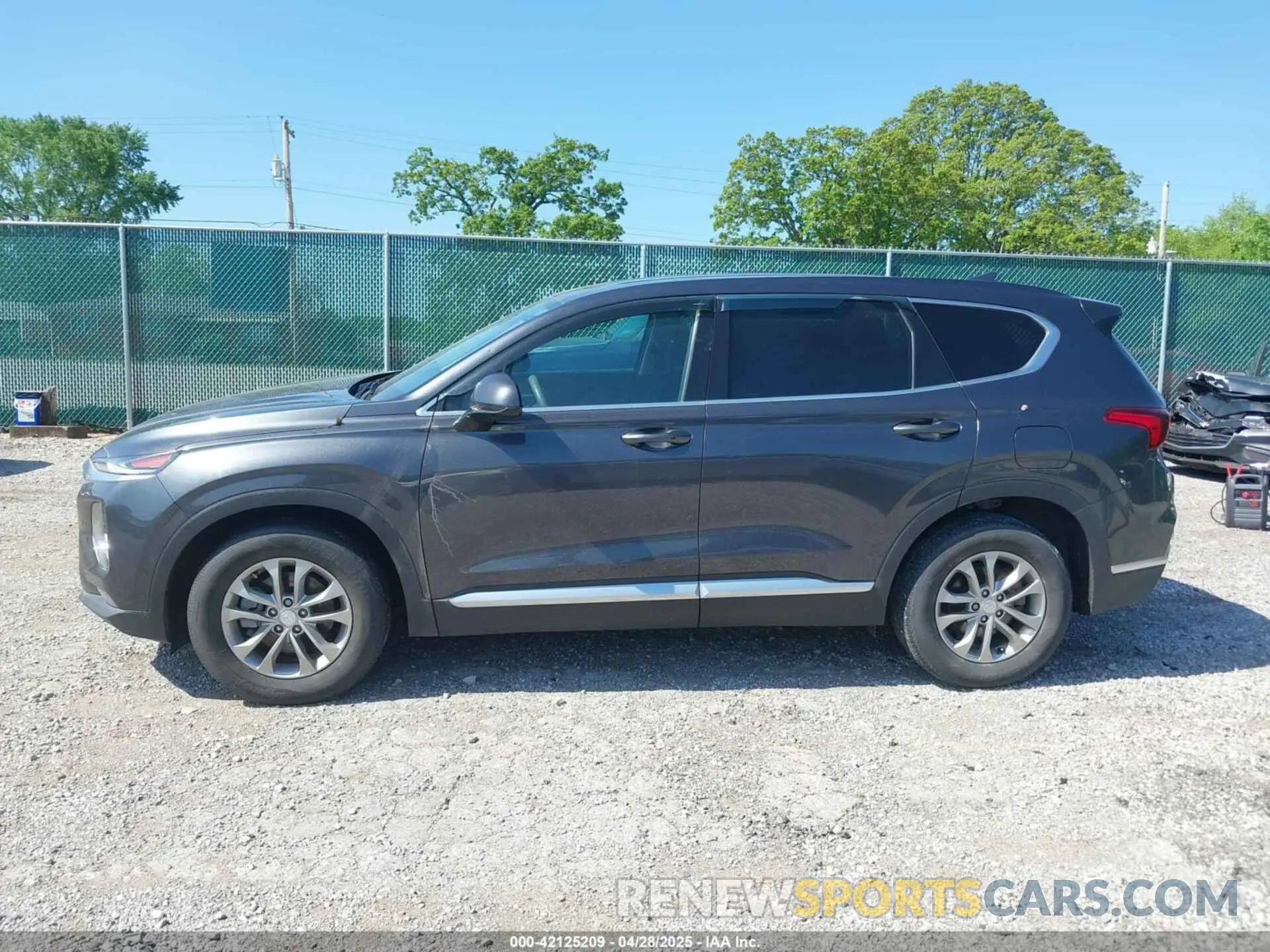 14 Photograph of a damaged car 5NMS33AD1LH207018 HYUNDAI SANTA FE 2020