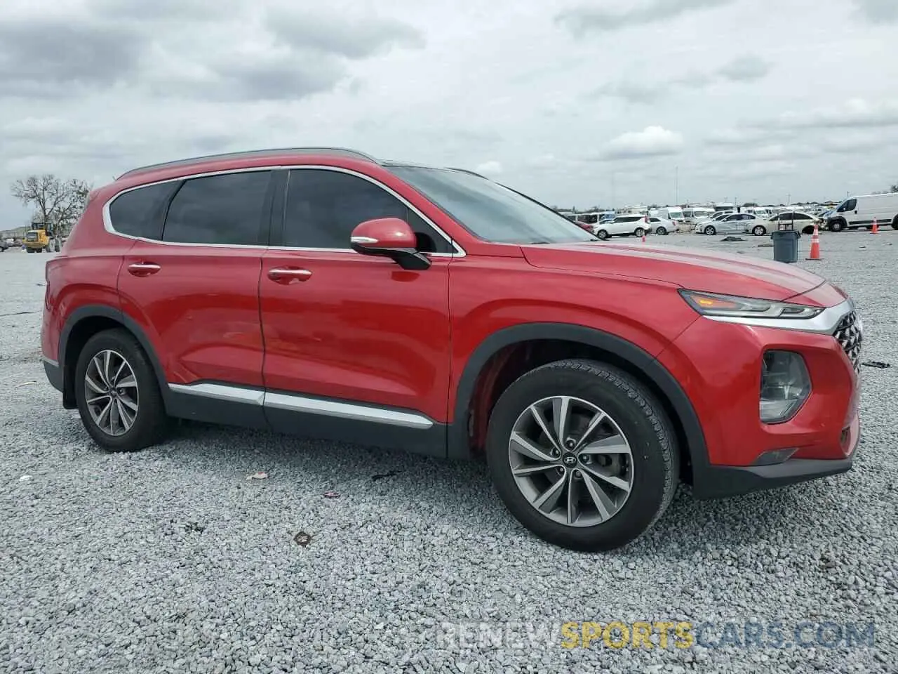 4 Photograph of a damaged car 5NMS33AD1LH214390 HYUNDAI SANTA FE 2020