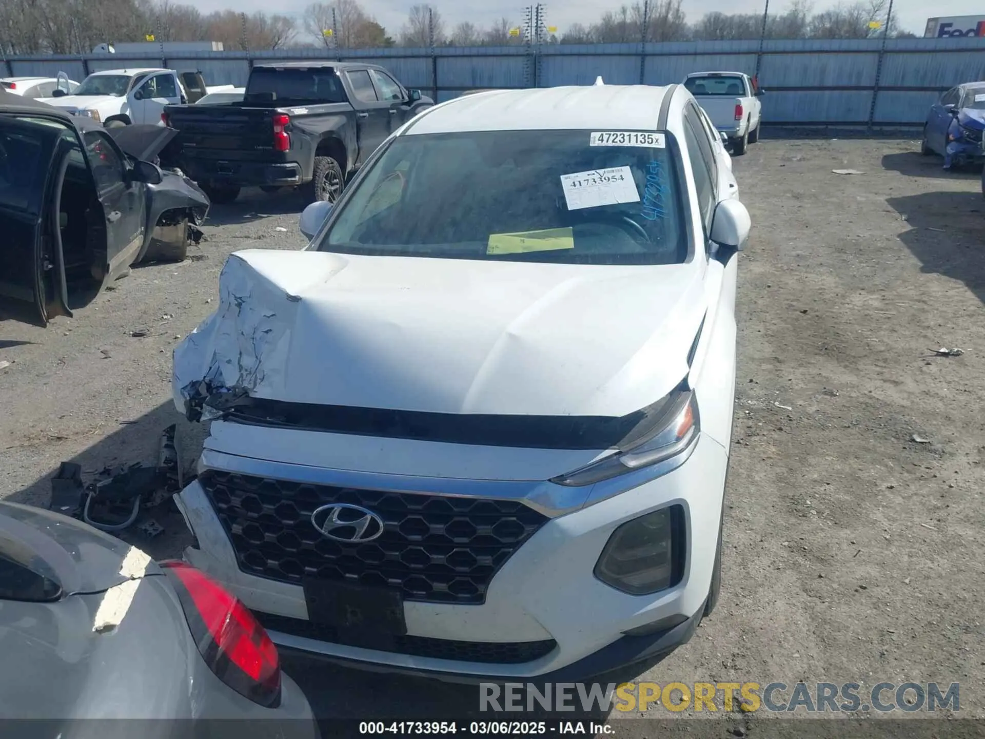 12 Photograph of a damaged car 5NMS33AD3LH153043 HYUNDAI SANTA FE 2020