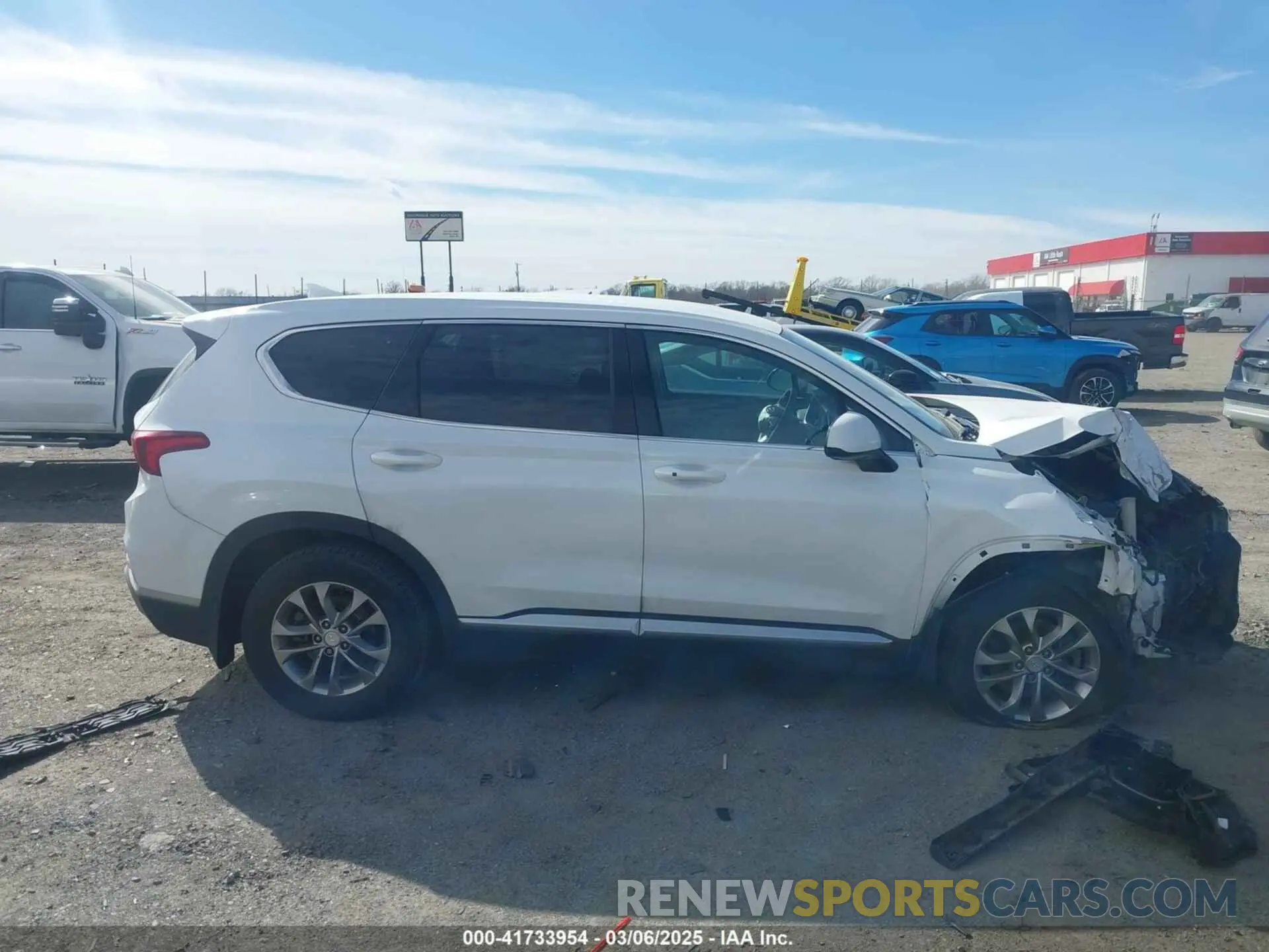 13 Photograph of a damaged car 5NMS33AD3LH153043 HYUNDAI SANTA FE 2020