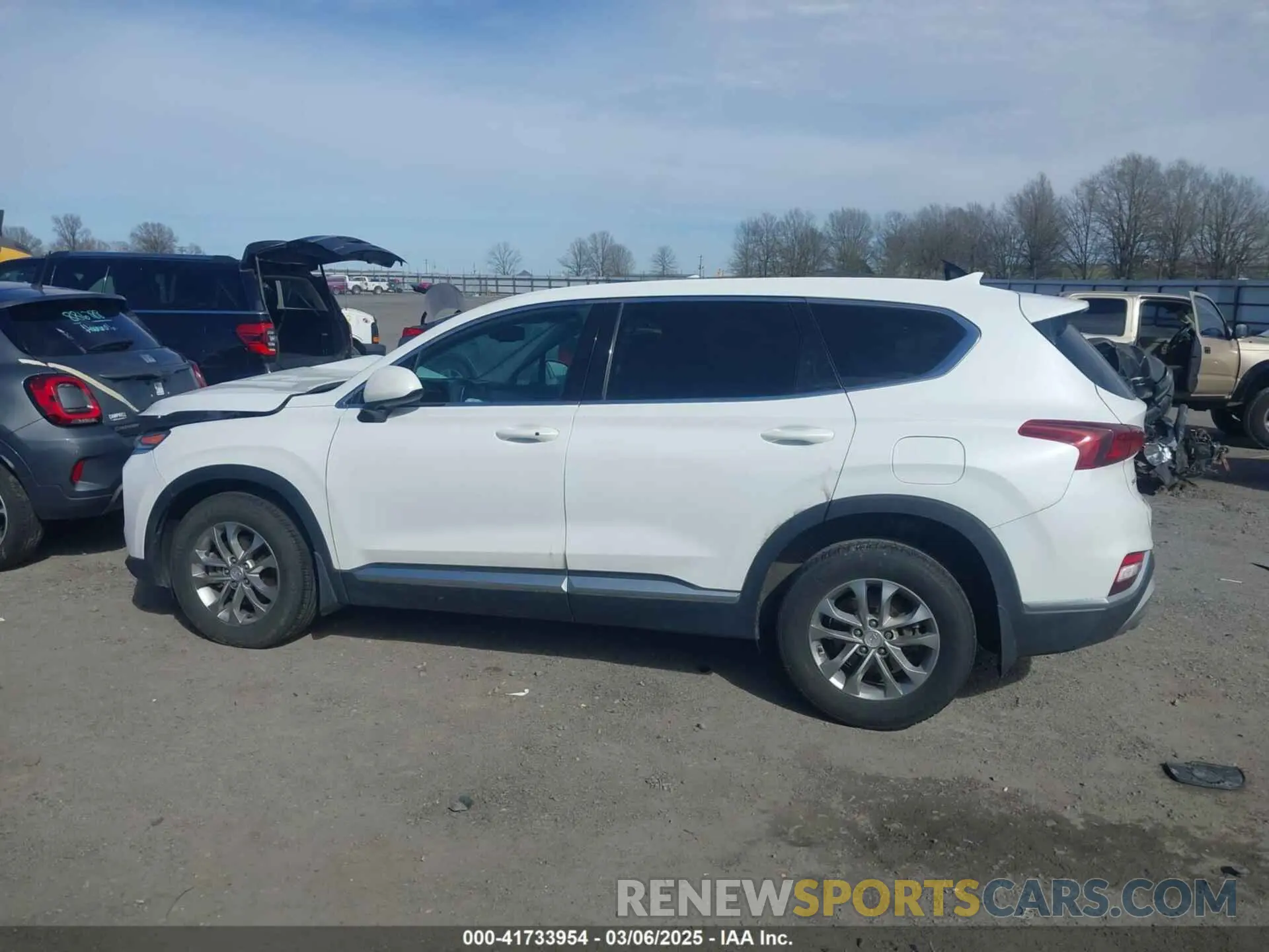 14 Photograph of a damaged car 5NMS33AD3LH153043 HYUNDAI SANTA FE 2020