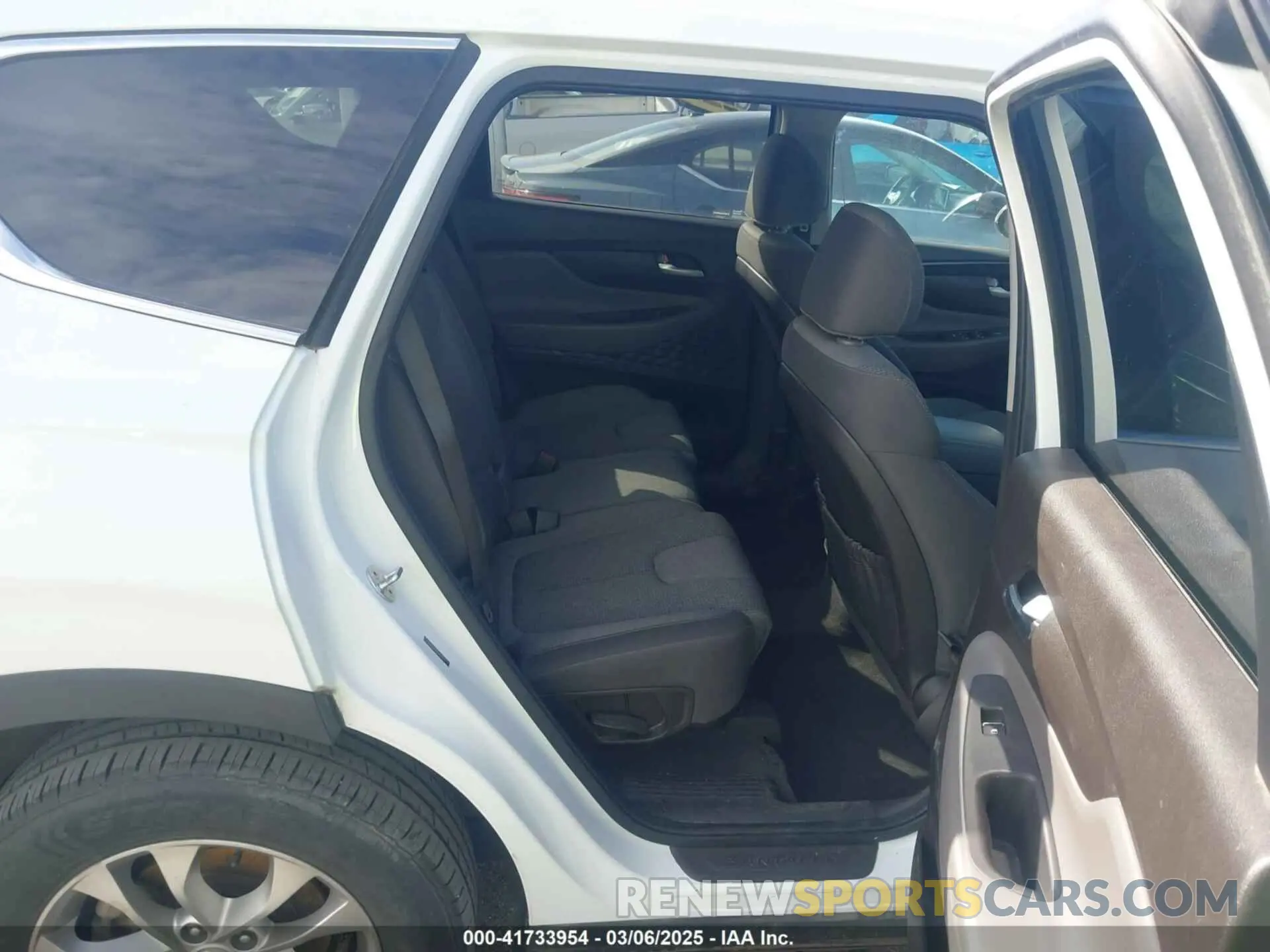 8 Photograph of a damaged car 5NMS33AD3LH153043 HYUNDAI SANTA FE 2020