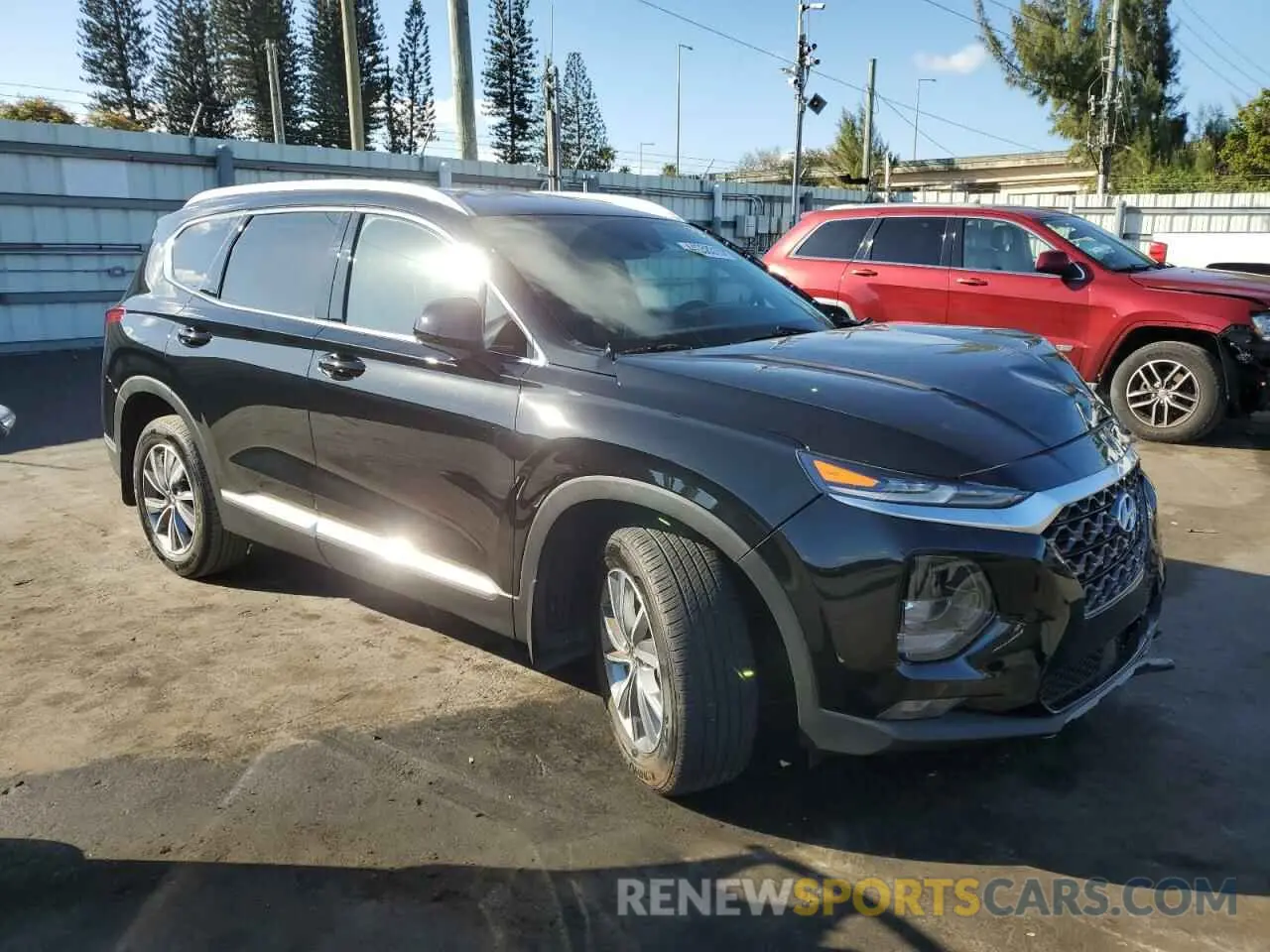4 Photograph of a damaged car 5NMS33AD4LH249067 HYUNDAI SANTA FE 2020