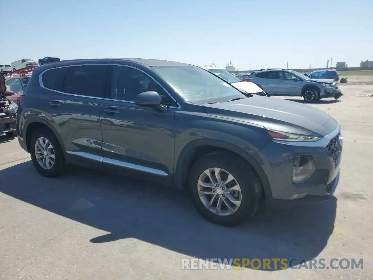 4 Photograph of a damaged car 5NMS33AD4LH260859 HYUNDAI SANTA FE 2020