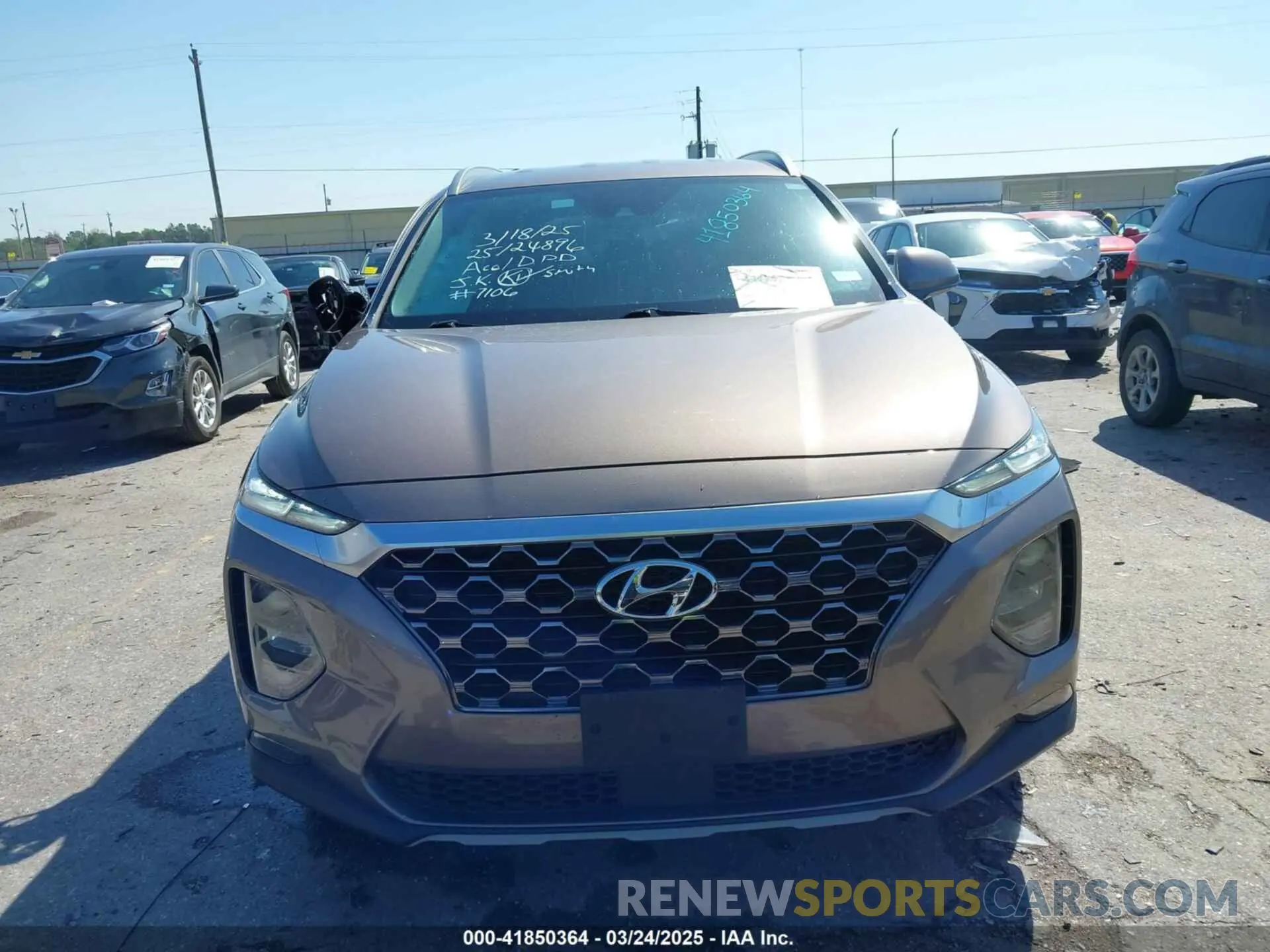 12 Photograph of a damaged car 5NMS33AD6LH187106 HYUNDAI SANTA FE 2020
