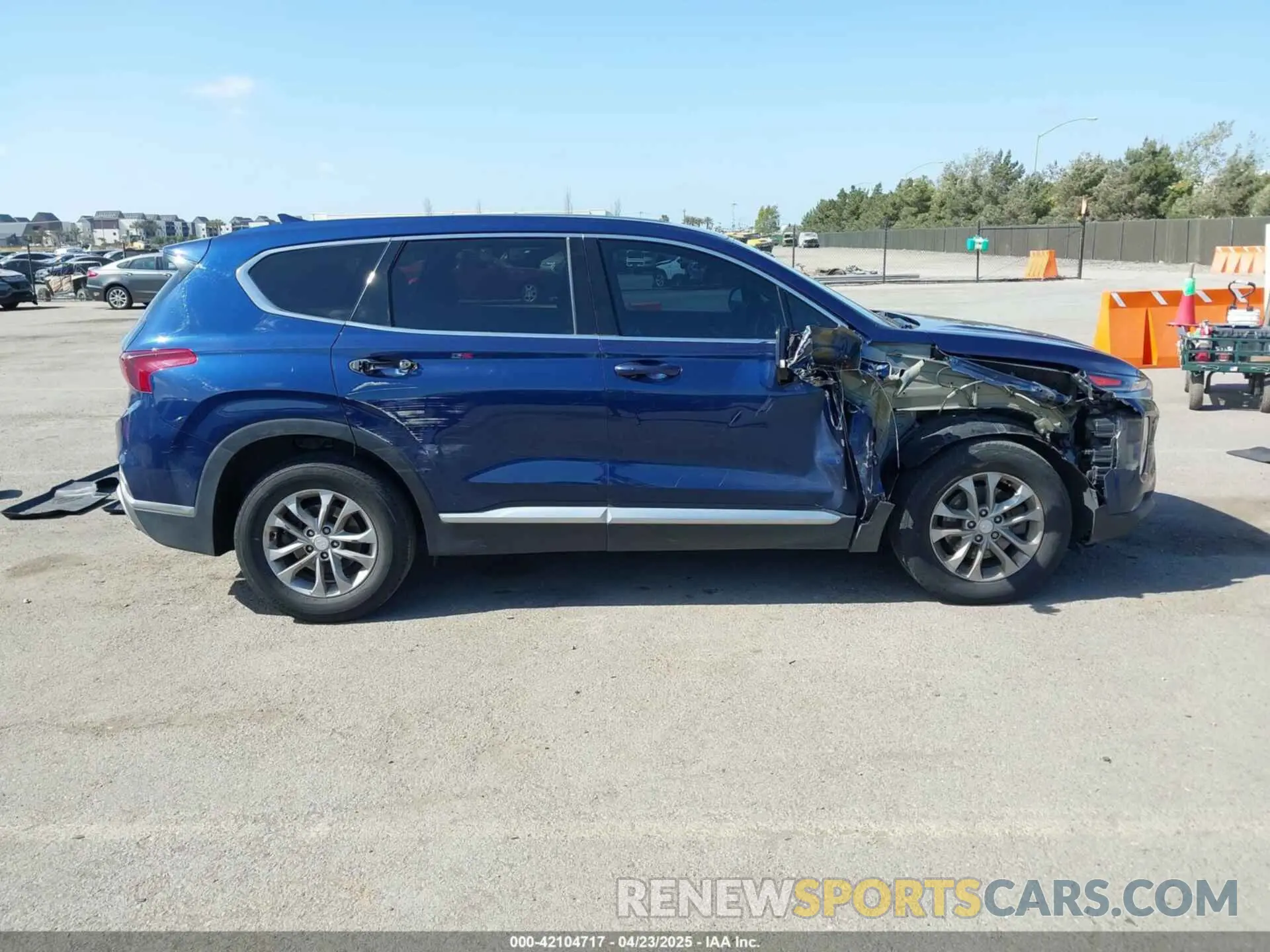 13 Photograph of a damaged car 5NMS33AD6LH227748 HYUNDAI SANTA FE 2020