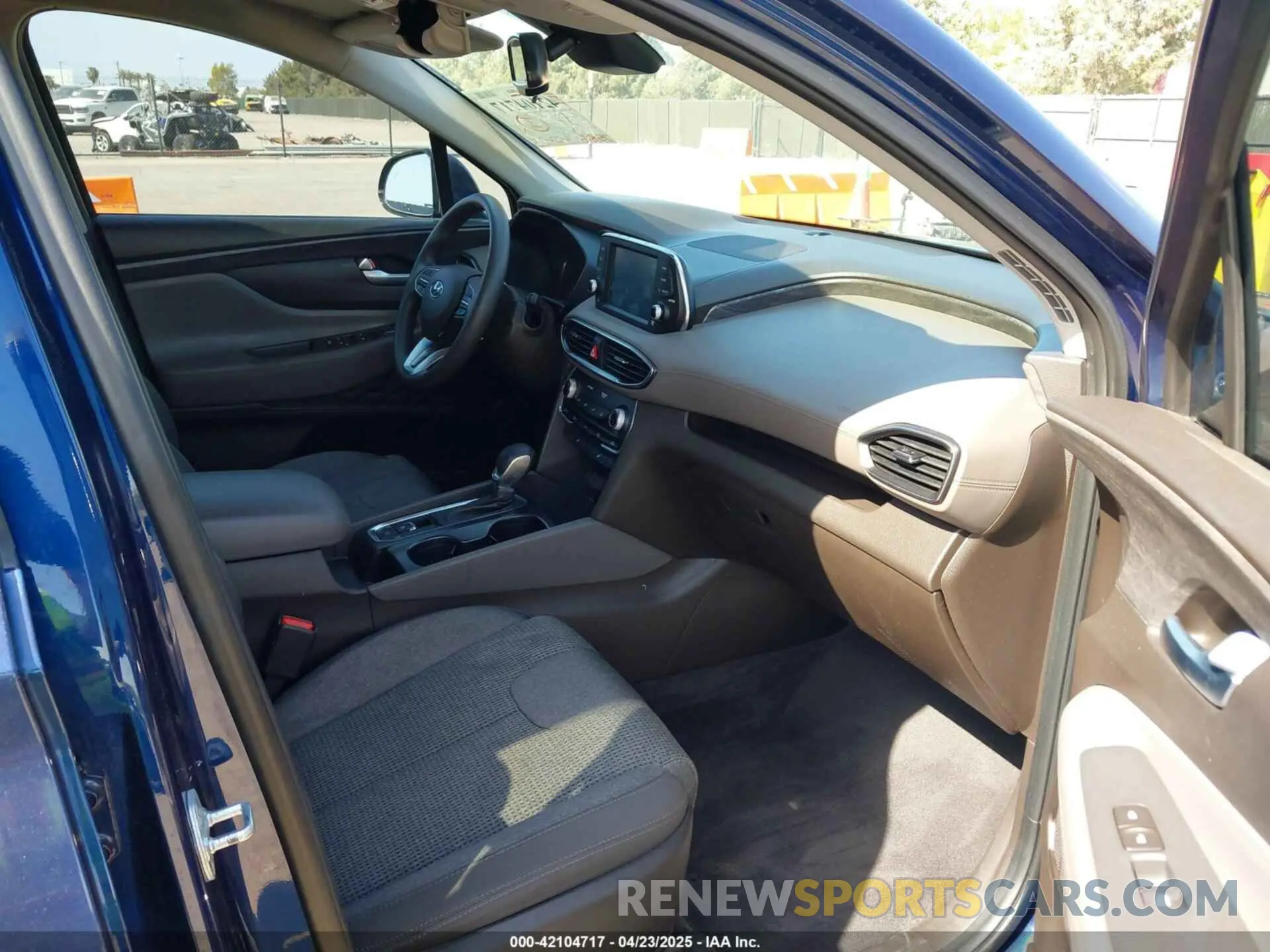 5 Photograph of a damaged car 5NMS33AD6LH227748 HYUNDAI SANTA FE 2020