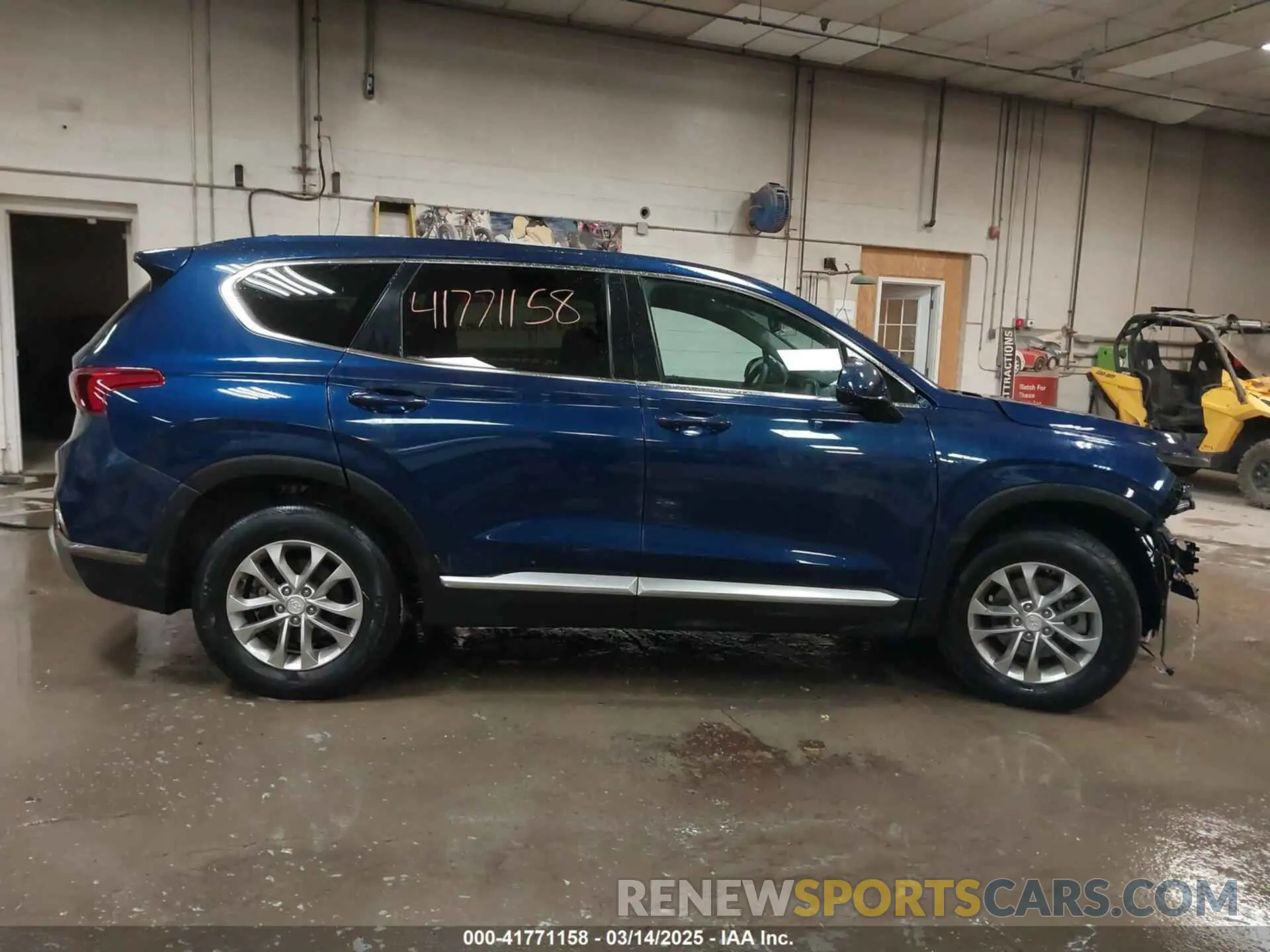 14 Photograph of a damaged car 5NMS33AD6LH238944 HYUNDAI SANTA FE 2020