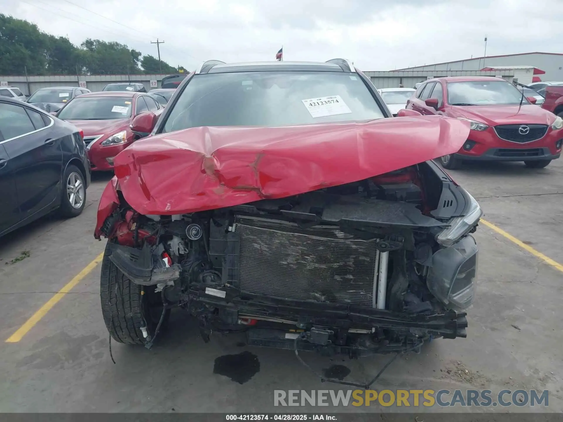 13 Photograph of a damaged car 5NMS33AD7LH241559 HYUNDAI SANTA FE 2020