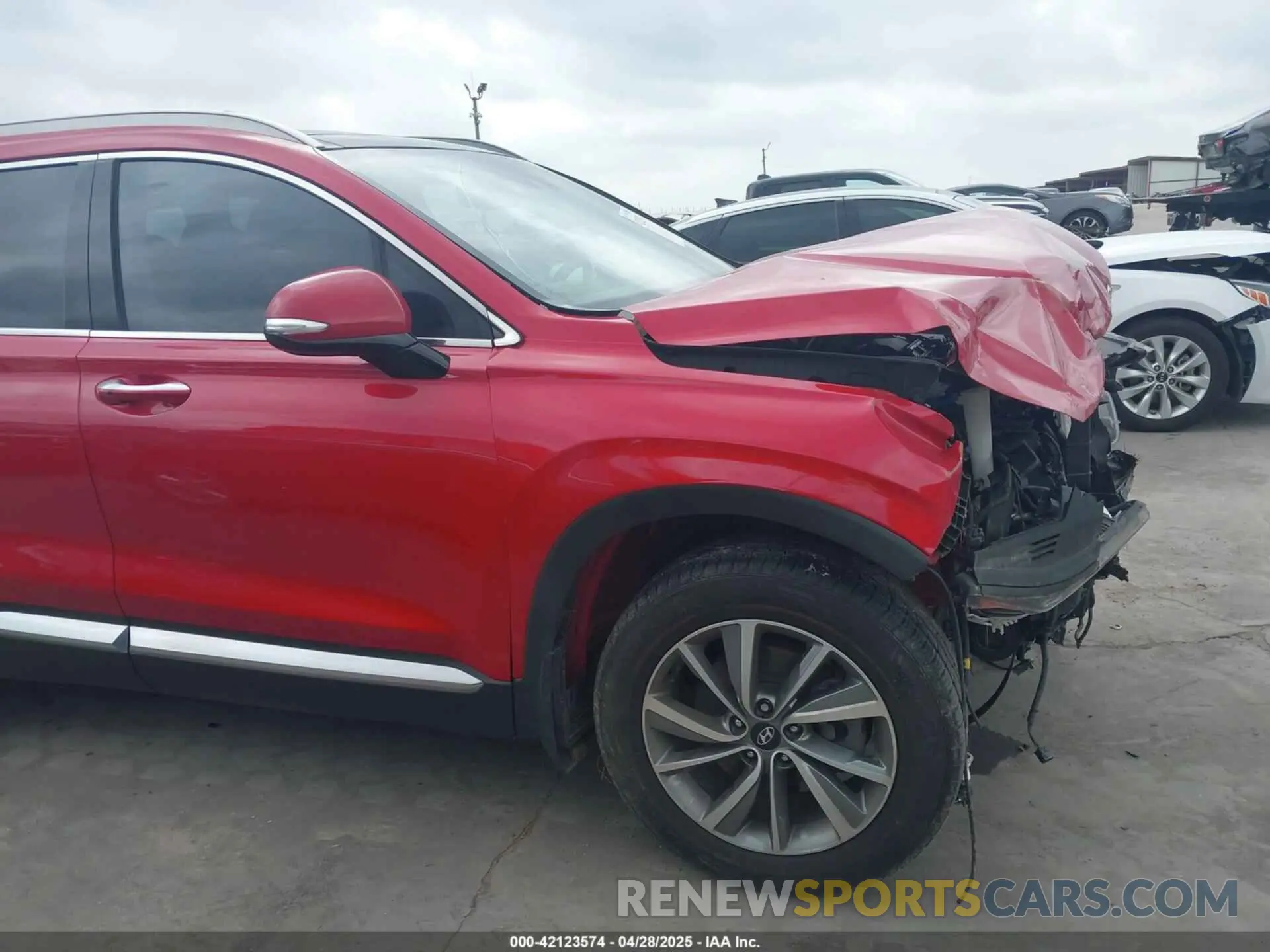 18 Photograph of a damaged car 5NMS33AD7LH241559 HYUNDAI SANTA FE 2020