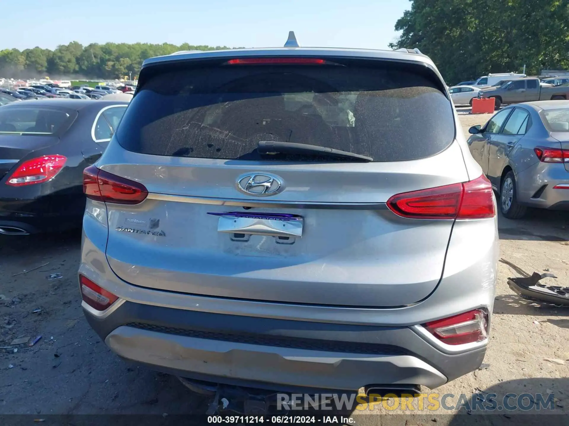 16 Photograph of a damaged car 5NMS33AD8LH190251 HYUNDAI SANTA FE 2020
