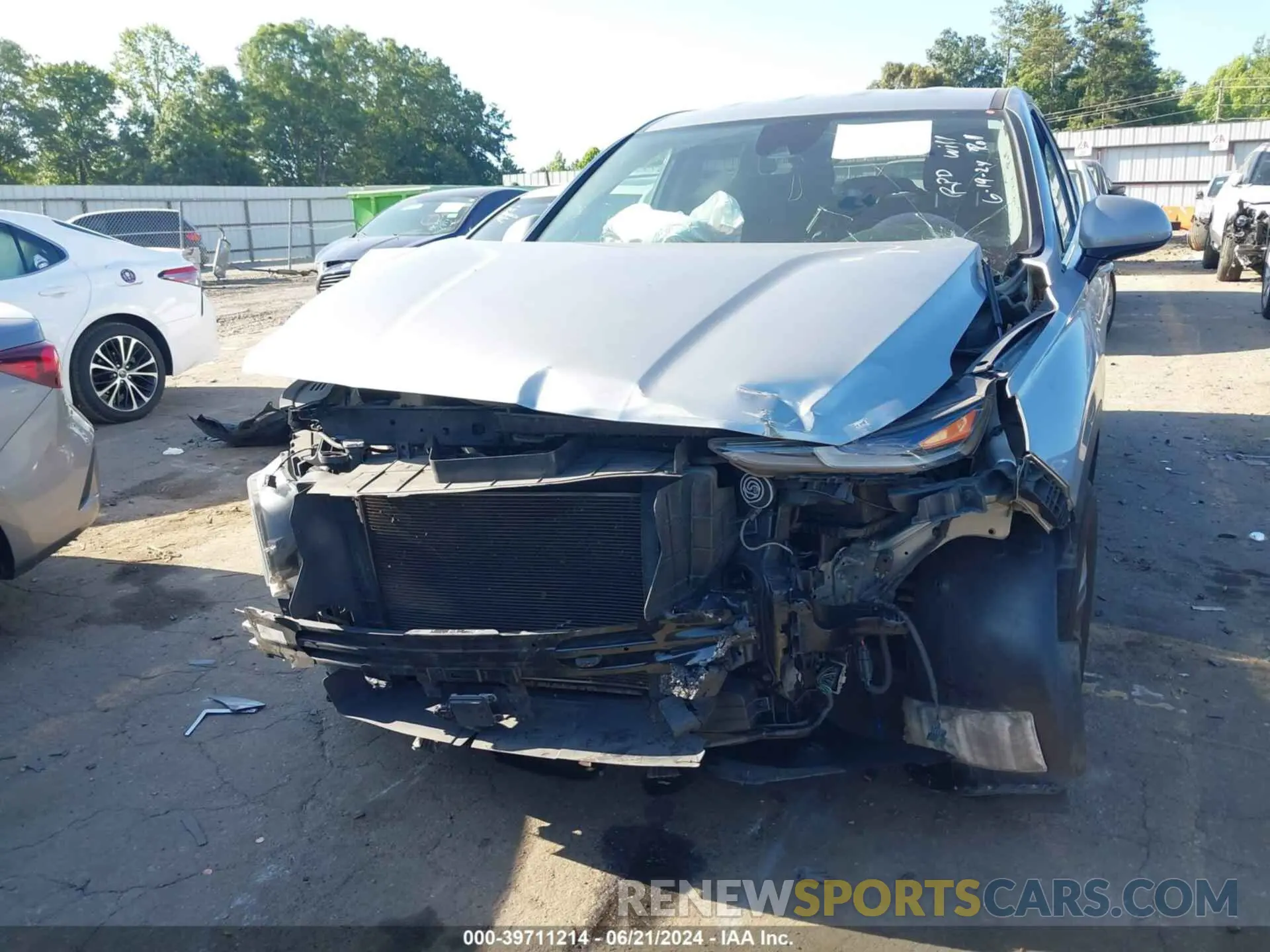 6 Photograph of a damaged car 5NMS33AD8LH190251 HYUNDAI SANTA FE 2020