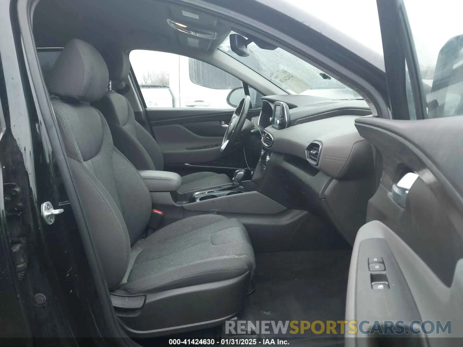 5 Photograph of a damaged car 5NMS33AD8LH205640 HYUNDAI SANTA FE 2020