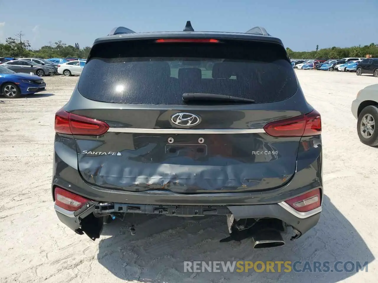 6 Photograph of a damaged car 5NMS33AD9LH205419 HYUNDAI SANTA FE 2020