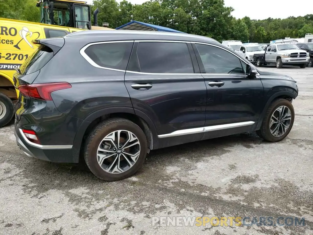3 Photograph of a damaged car 5NMS3CAA0LH293203 HYUNDAI SANTA FE 2020