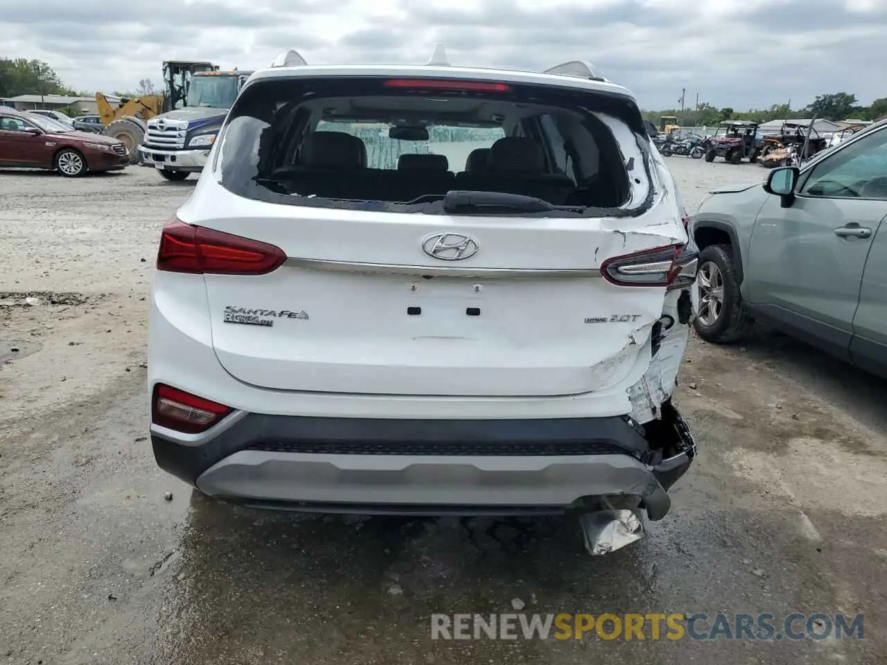 6 Photograph of a damaged car 5NMS3CAA8LH160804 HYUNDAI SANTA FE 2020