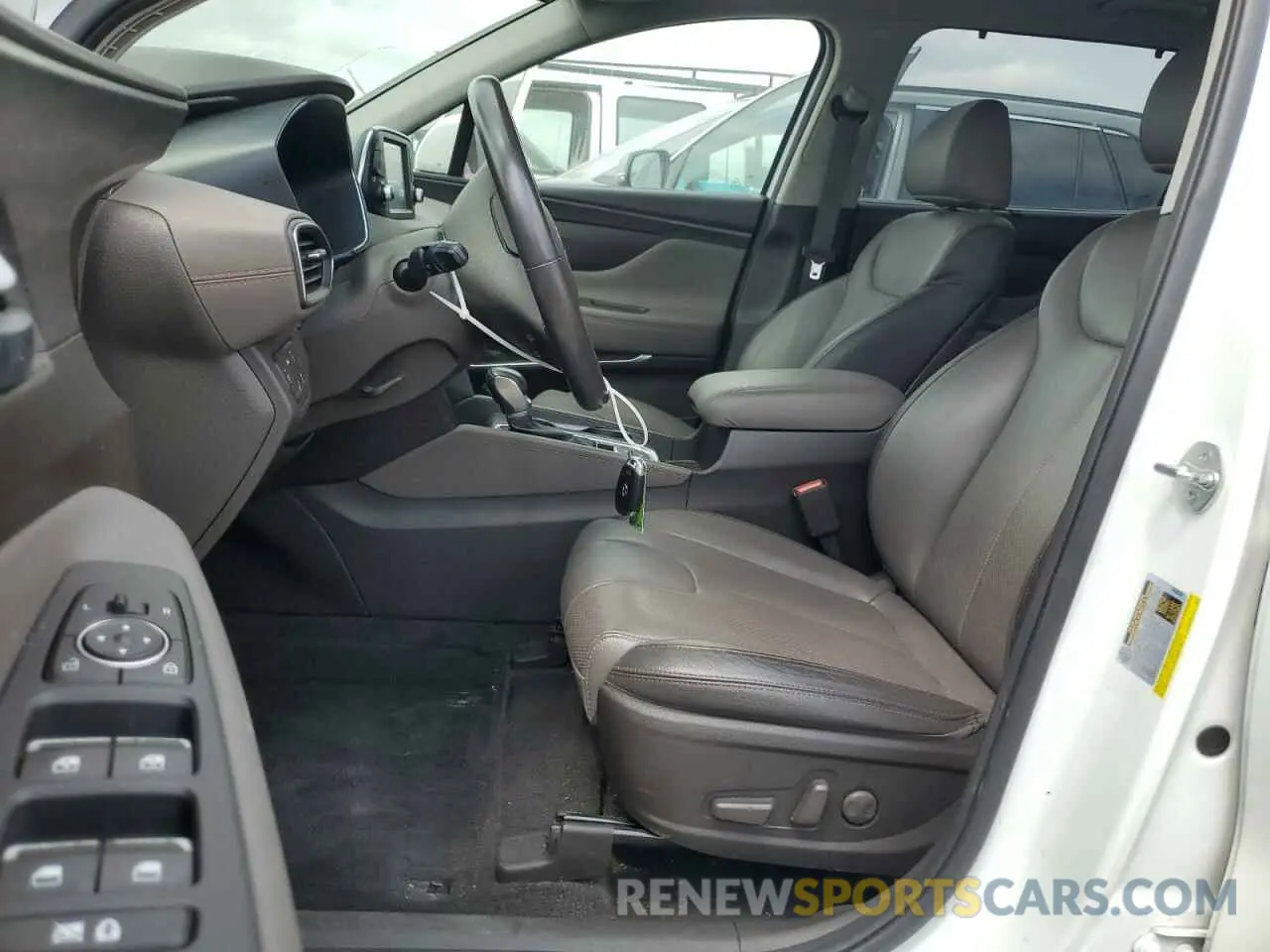 7 Photograph of a damaged car 5NMS3CAA8LH160804 HYUNDAI SANTA FE 2020