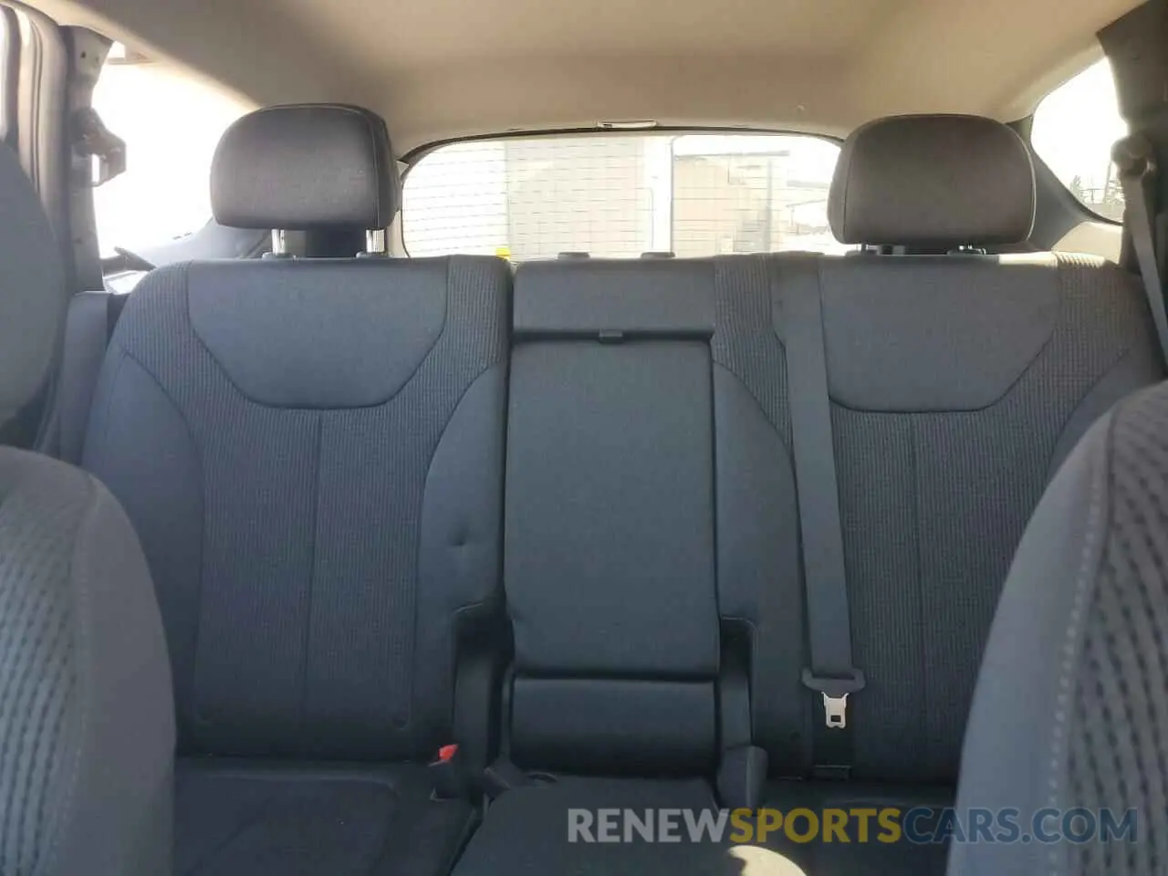 10 Photograph of a damaged car 5NMS3CAD2LH148108 HYUNDAI SANTA FE 2020