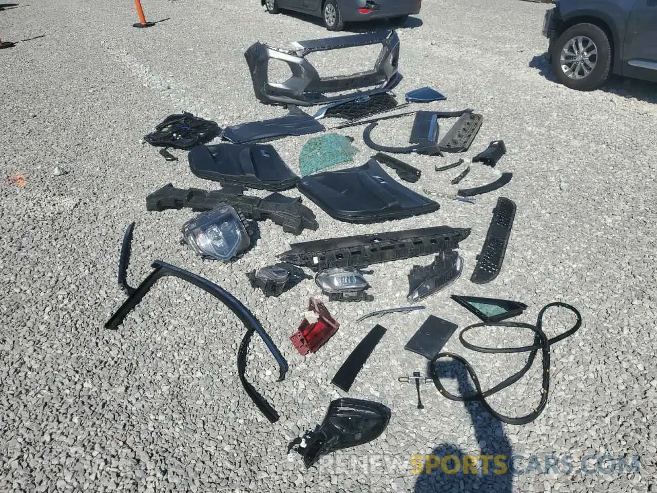 13 Photograph of a damaged car 5NMS3CAD2LH148108 HYUNDAI SANTA FE 2020
