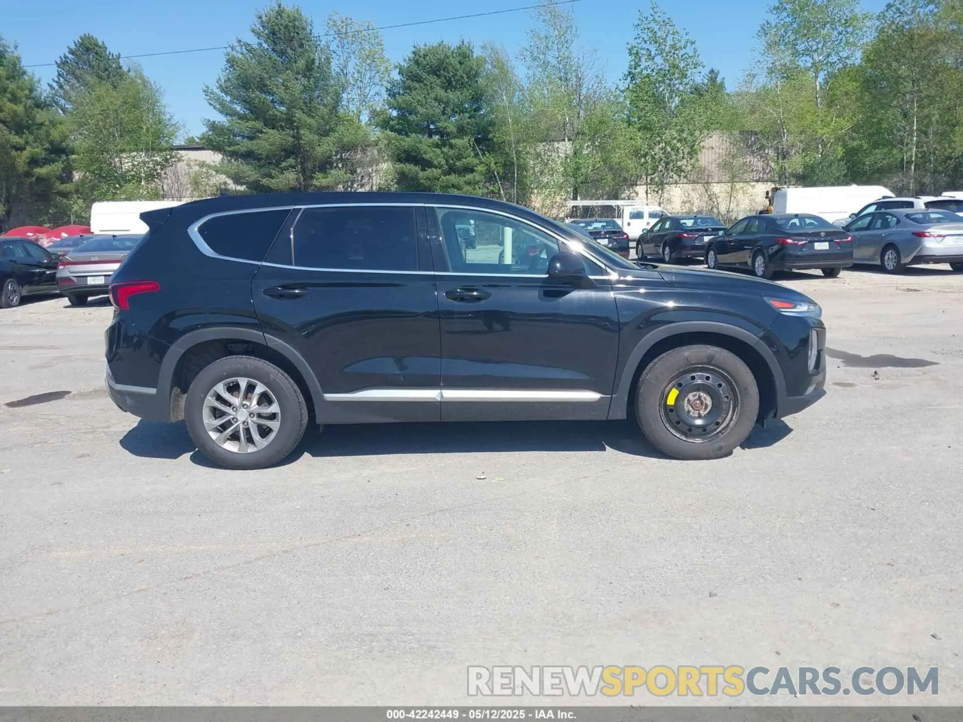 13 Photograph of a damaged car 5NMS3CAD3LH213693 HYUNDAI SANTA FE 2020