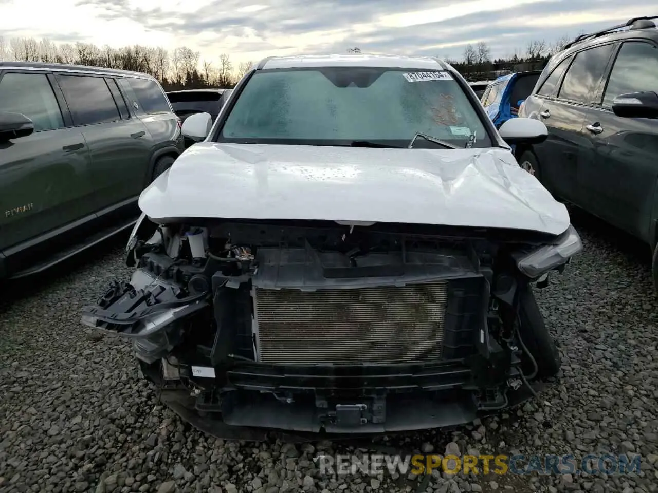 5 Photograph of a damaged car 5NMS3CAD4LH148742 HYUNDAI SANTA FE 2020