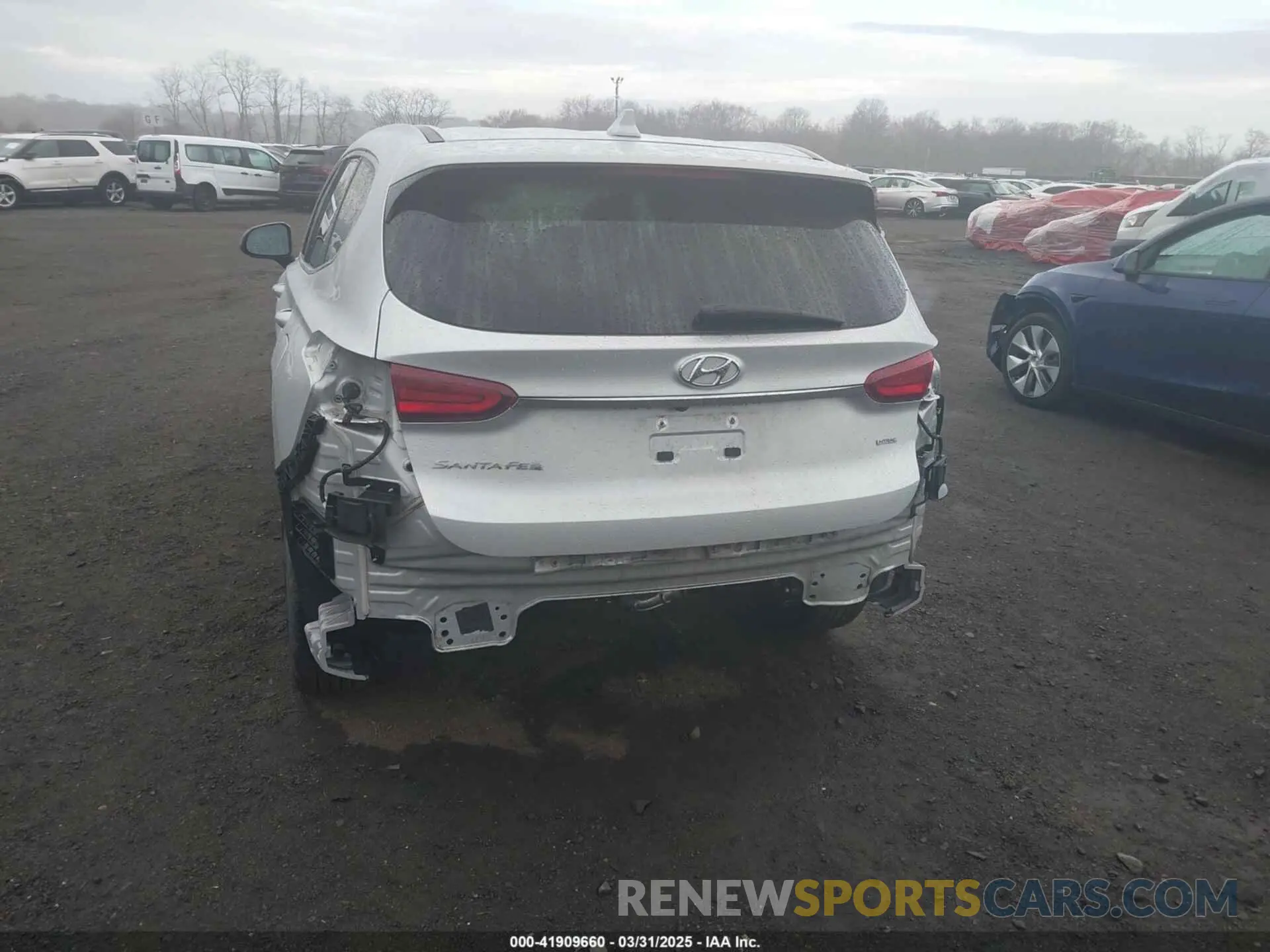 17 Photograph of a damaged car 5NMS3CADOLH164601 HYUNDAI SANTA FE 2020