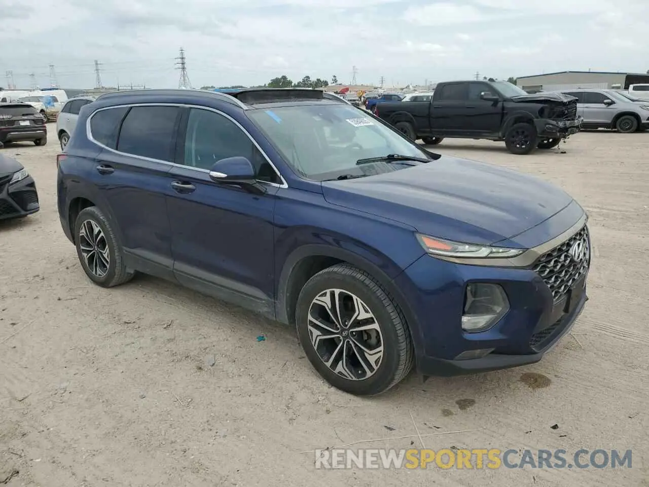 4 Photograph of a damaged car 5NMS53AA6LH225501 HYUNDAI SANTA FE 2020