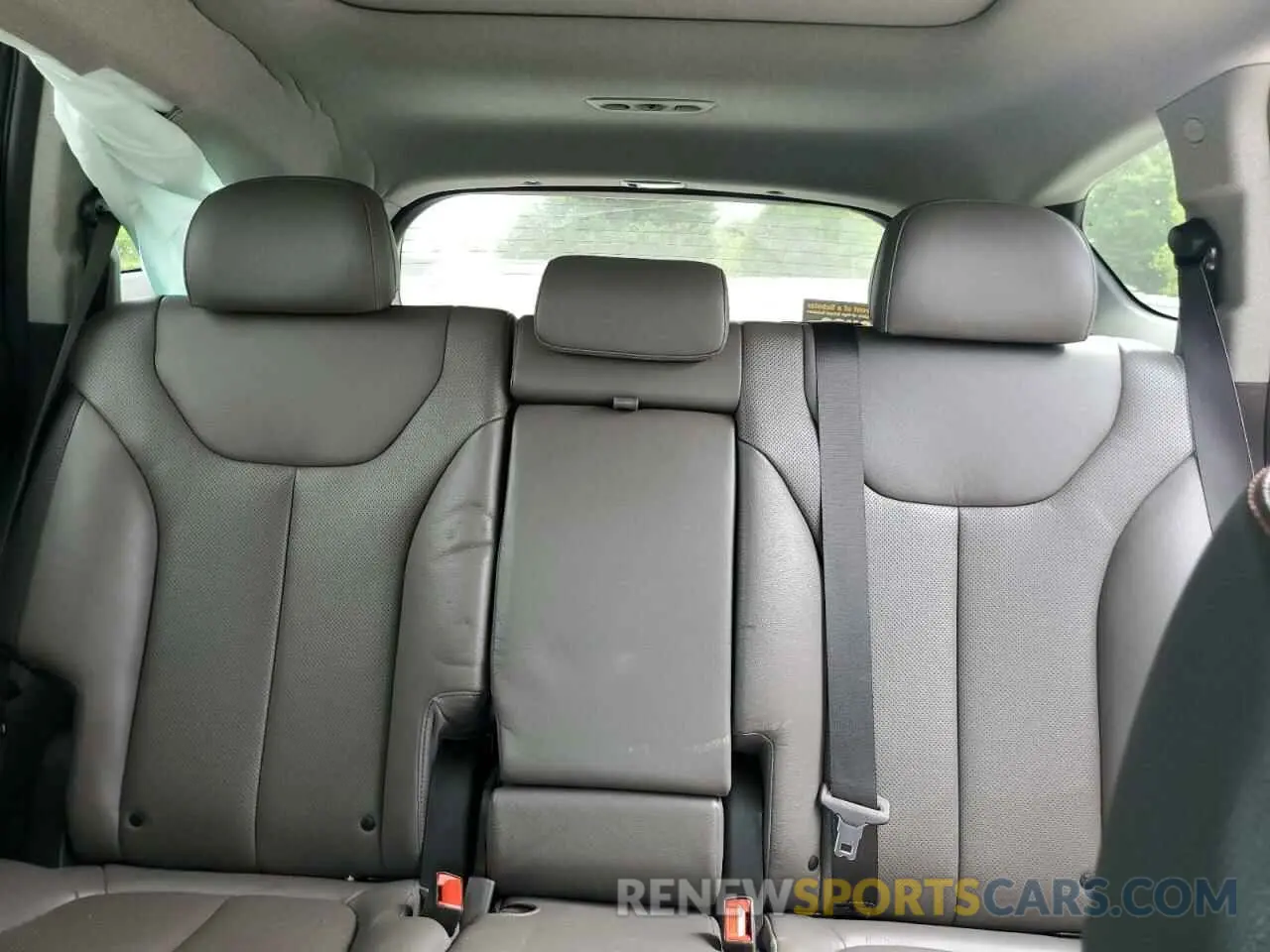 10 Photograph of a damaged car 5NMS53AD8LH247302 HYUNDAI SANTA FE 2020