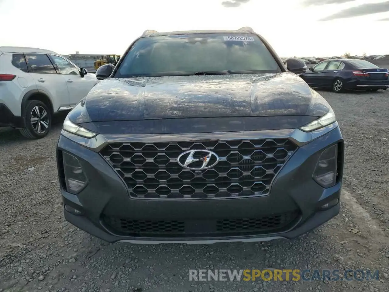 5 Photograph of a damaged car 5NMS5CAA3LH198807 HYUNDAI SANTA FE 2020