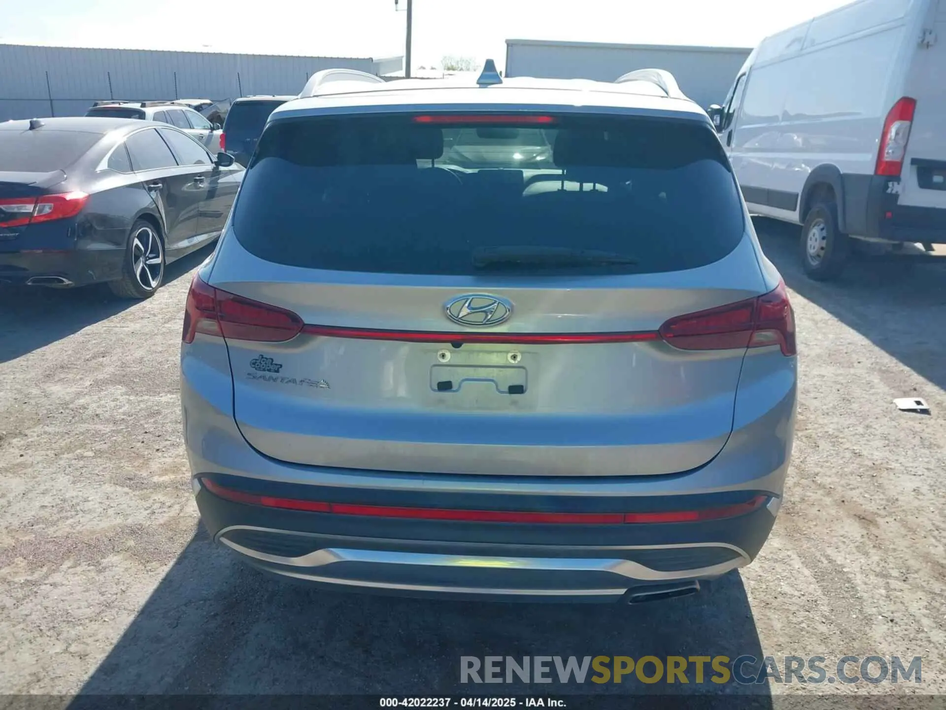 16 Photograph of a damaged car 5NMS24AJ4MH353199 HYUNDAI SANTA FE 2021