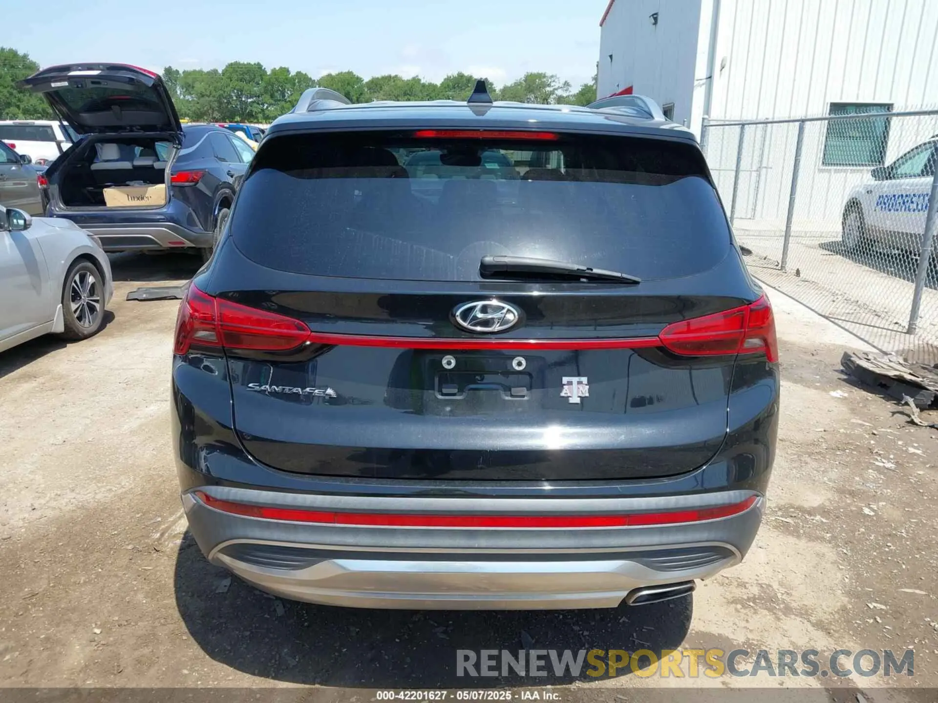 16 Photograph of a damaged car 5NMS24AJ7MH307365 HYUNDAI SANTA FE 2021