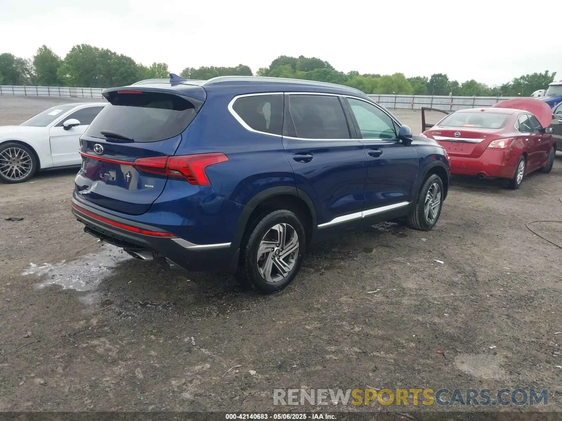 4 Photograph of a damaged car 5NMS2DAJ1MH358120 HYUNDAI SANTA FE 2021