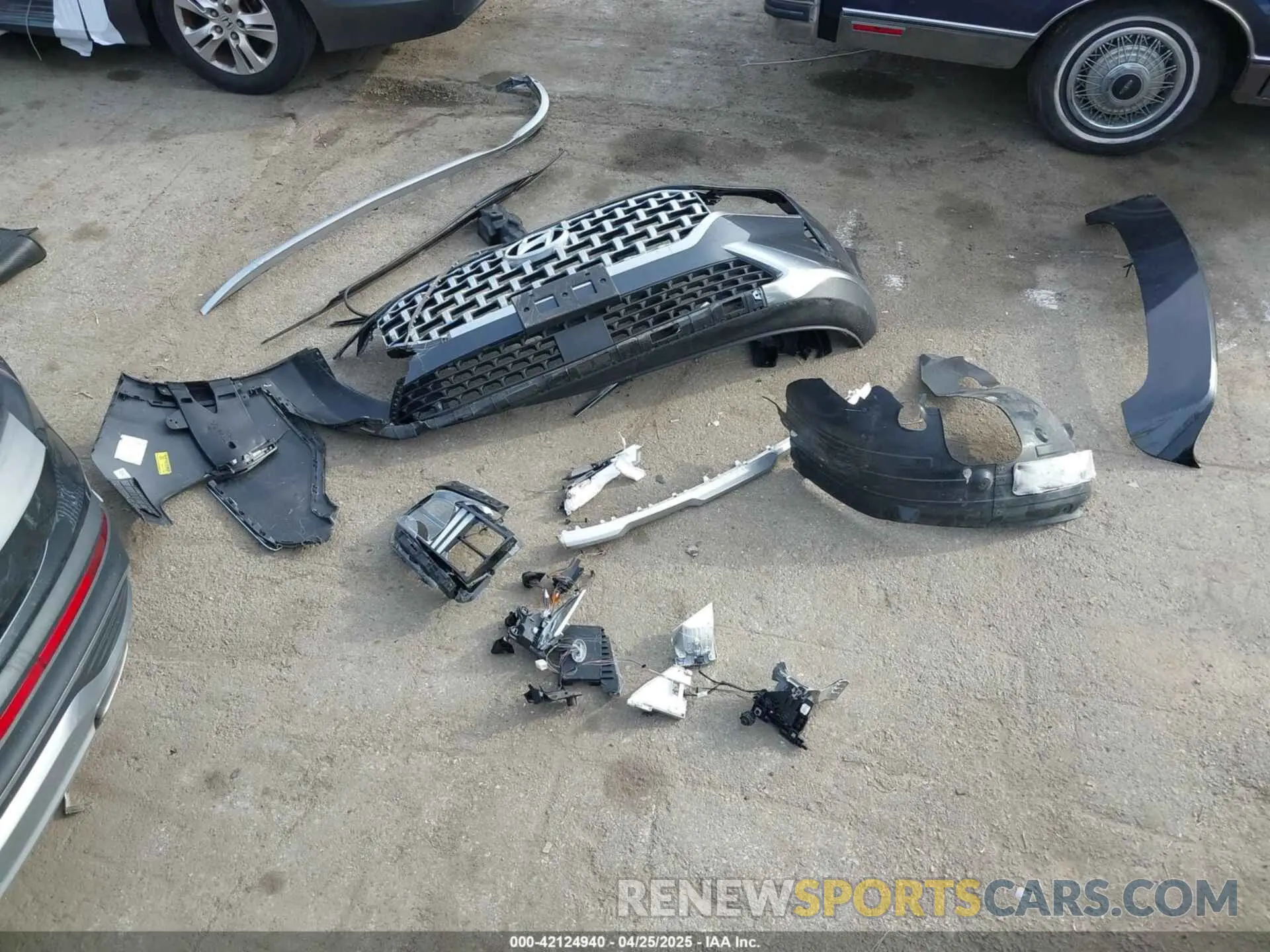11 Photograph of a damaged car 5NMS3DAJ2MH365039 HYUNDAI SANTA FE 2021