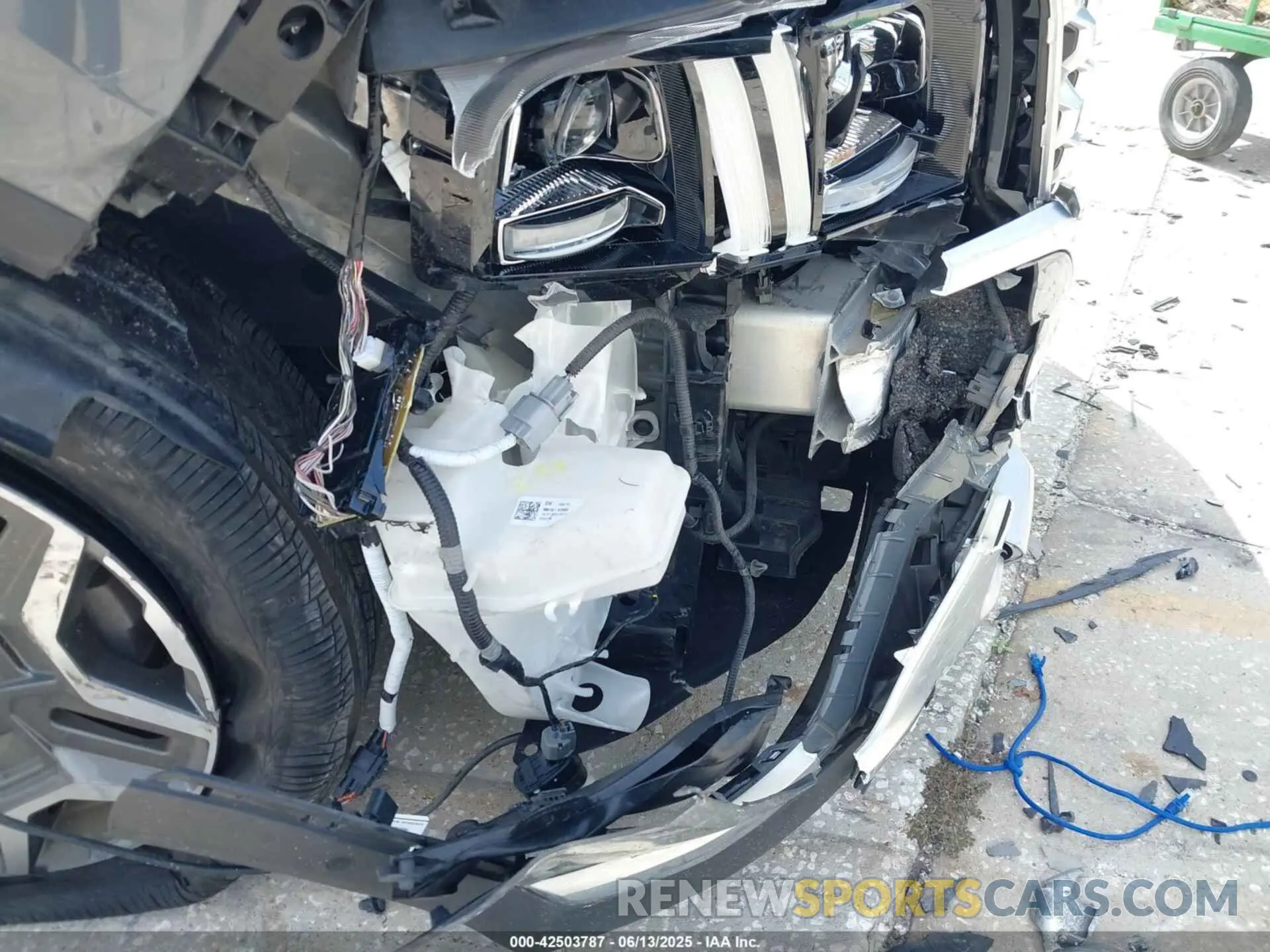19 Photograph of a damaged car 5NMS44AL4MH335216 HYUNDAI SANTA FE 2021