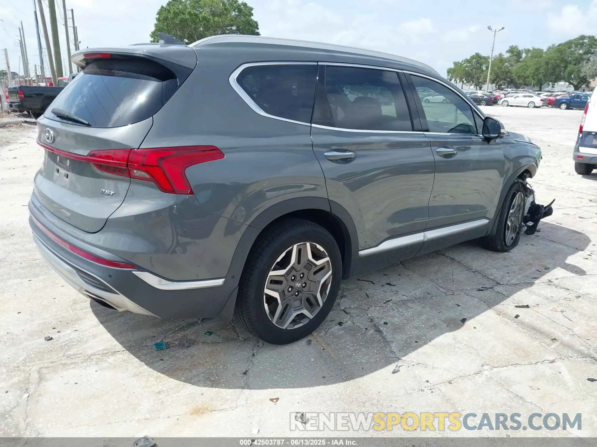 4 Photograph of a damaged car 5NMS44AL4MH335216 HYUNDAI SANTA FE 2021