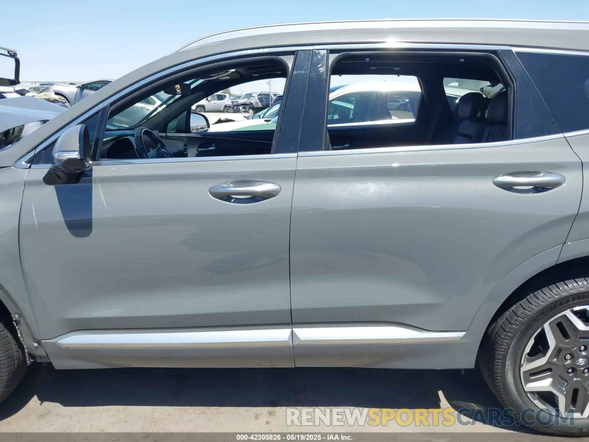 14 Photograph of a damaged car 5NMS5DAL5MH330166 HYUNDAI SANTA FE 2021