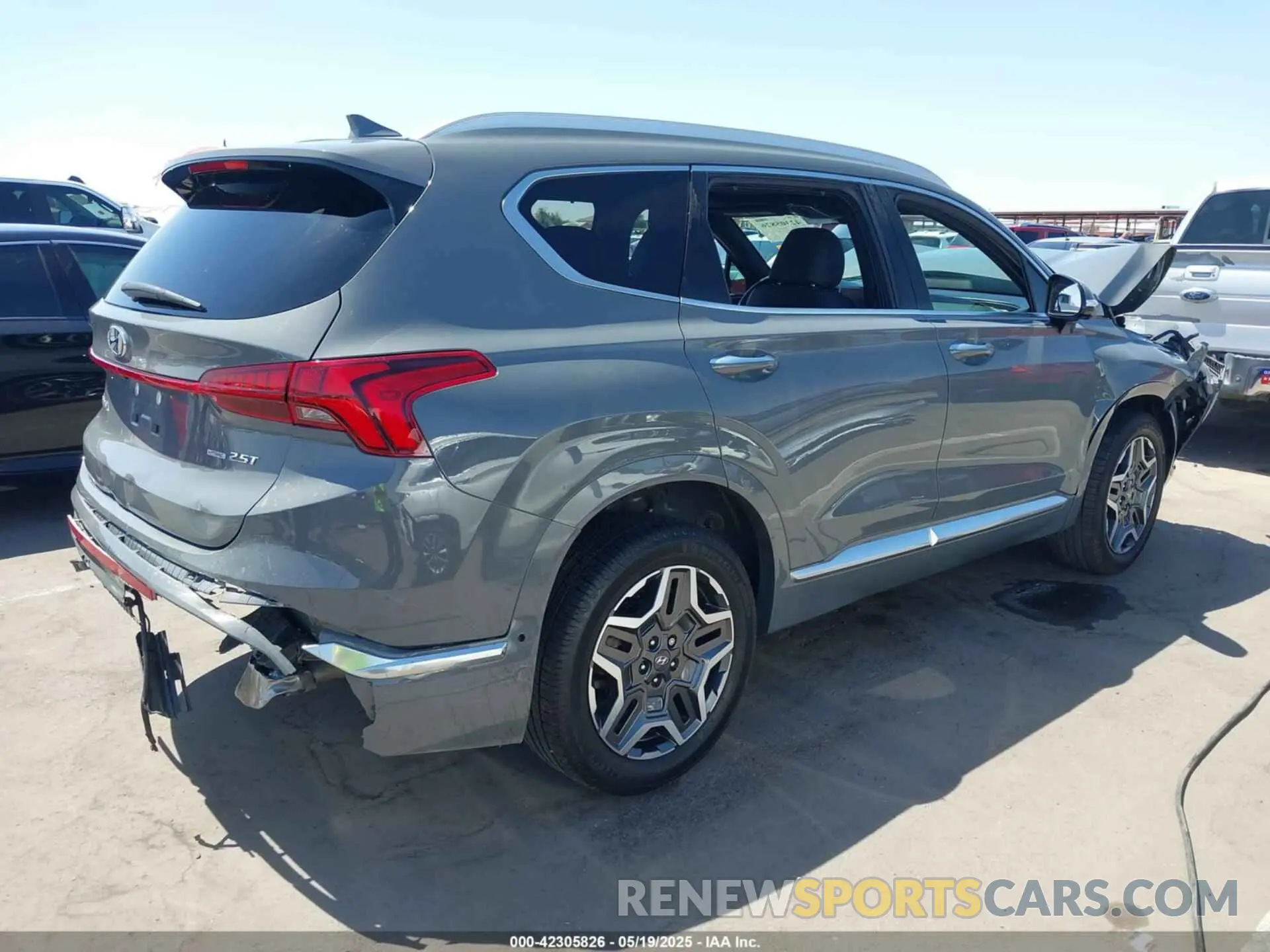 4 Photograph of a damaged car 5NMS5DAL5MH330166 HYUNDAI SANTA FE 2021