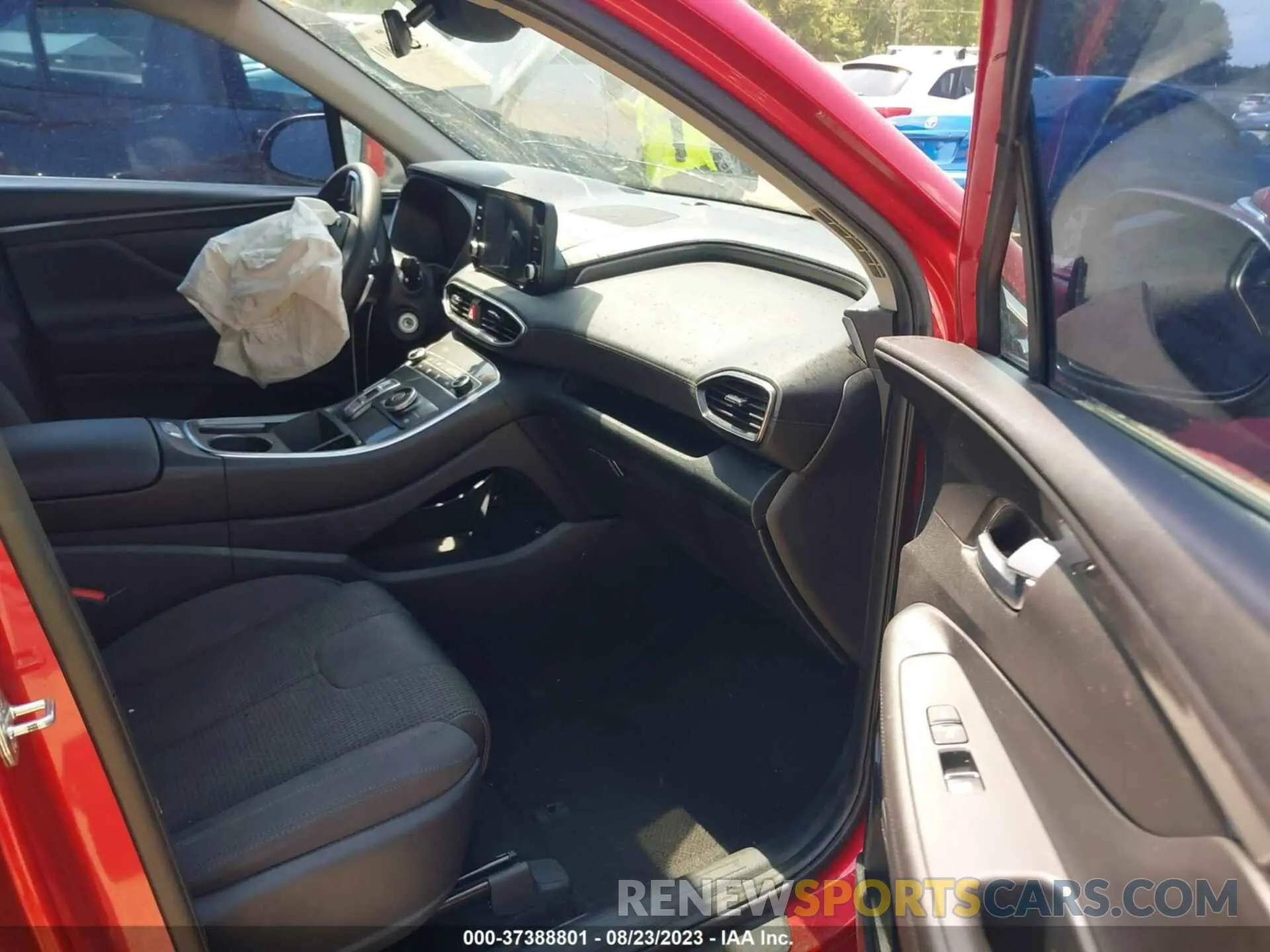 5 Photograph of a damaged car 5NMS14AJ5NH403368 HYUNDAI SANTA FE 2022