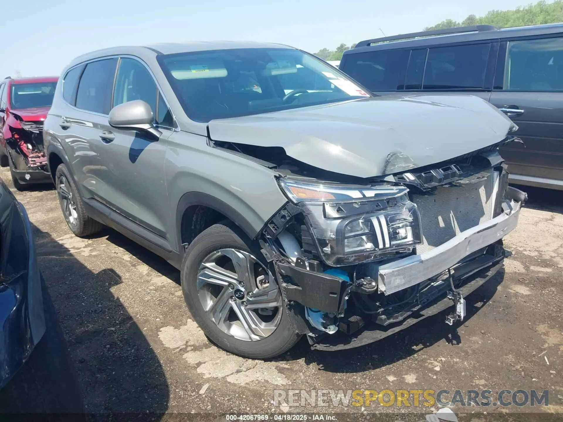 1 Photograph of a damaged car 5NMS14AJ5NH427881 HYUNDAI SANTA FE 2022