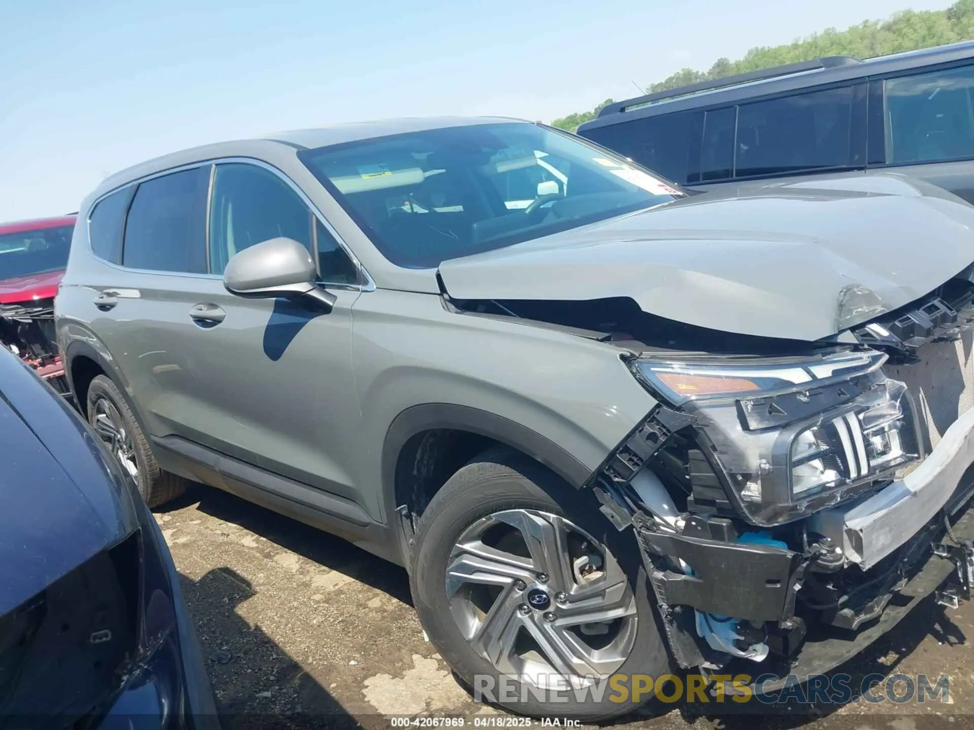 13 Photograph of a damaged car 5NMS14AJ5NH427881 HYUNDAI SANTA FE 2022