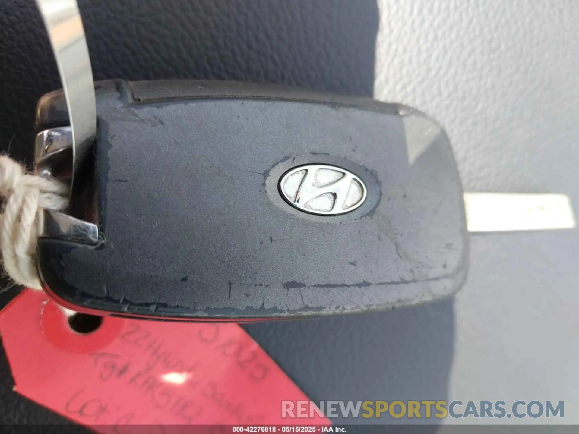 11 Photograph of a damaged car 5NMS14AJ7NH393037 HYUNDAI SANTA FE 2022