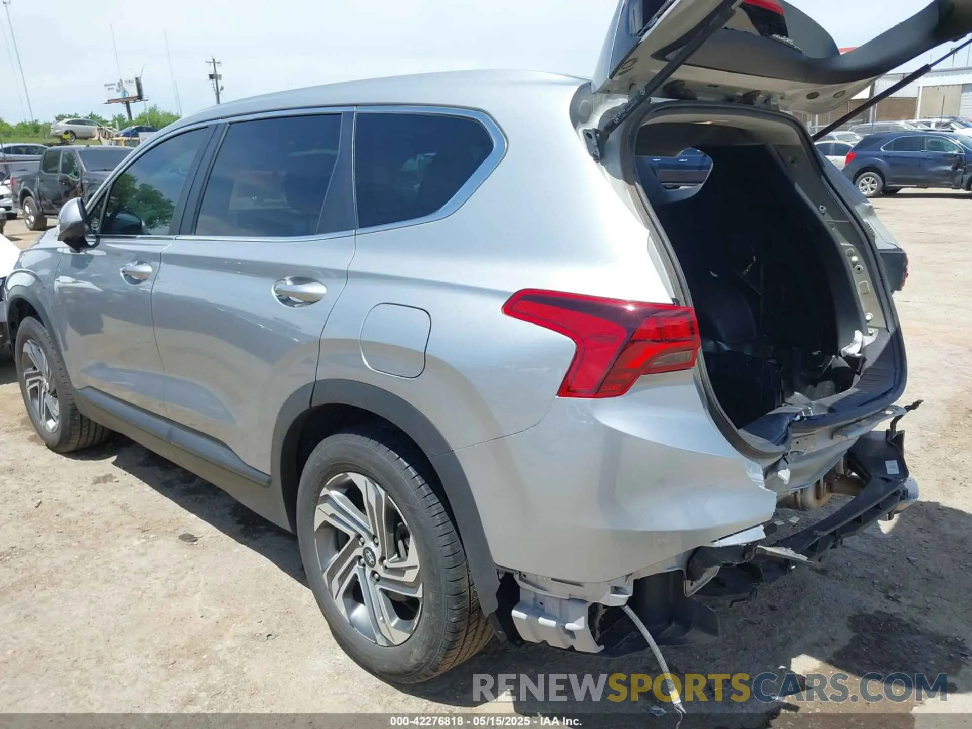 3 Photograph of a damaged car 5NMS14AJ7NH393037 HYUNDAI SANTA FE 2022