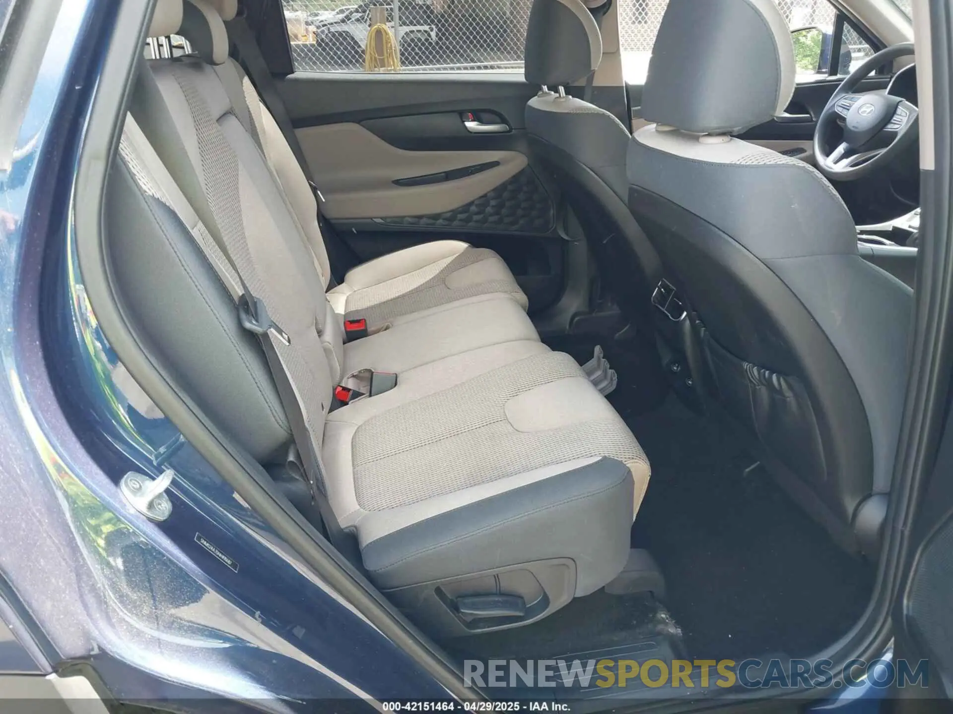 8 Фотография поврежденного автомобиля 5NMS24AJ5NH410687 HYUNDAI SANTA FE 2022
