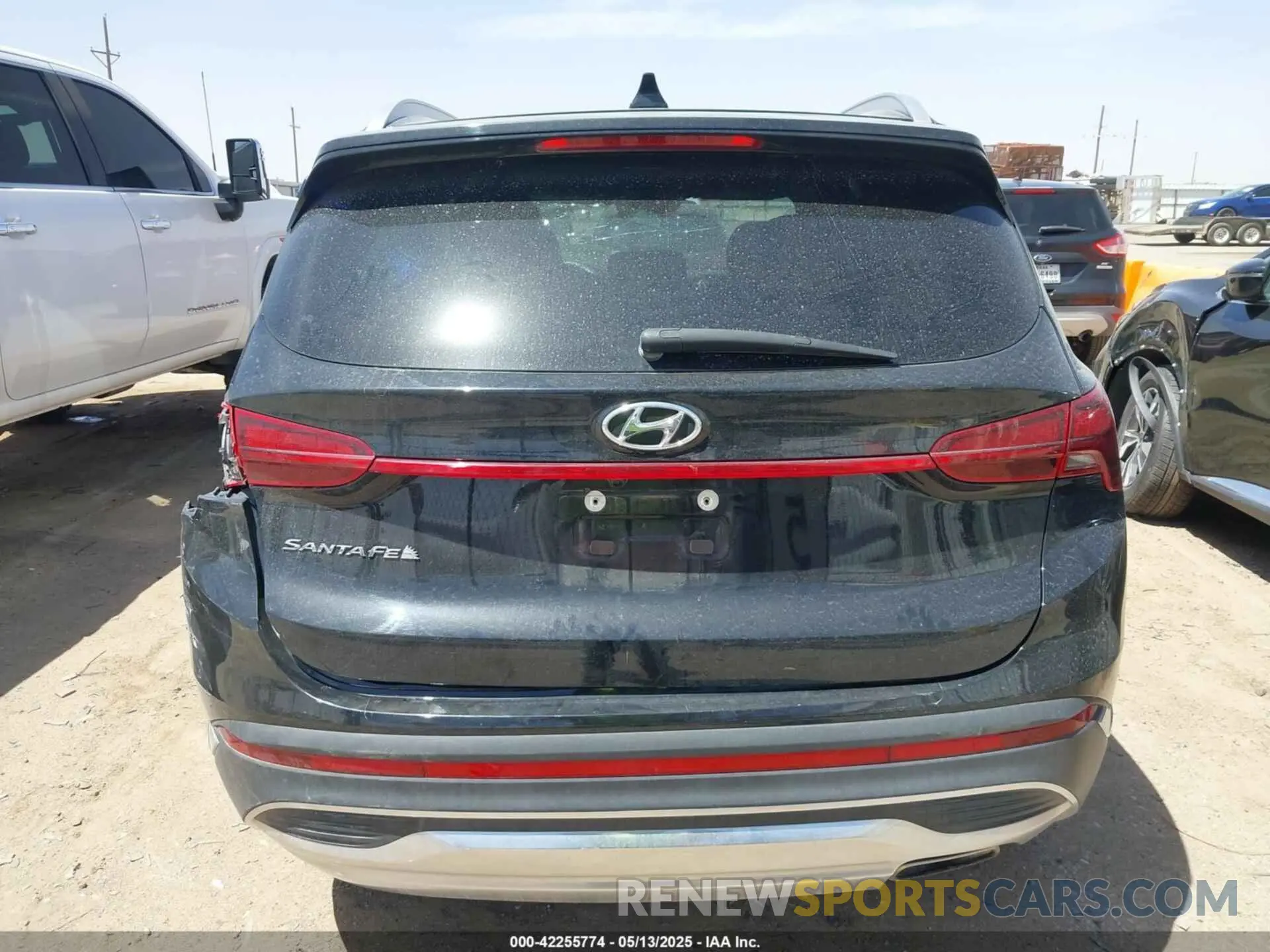 16 Photograph of a damaged car 5NMS24AJXNH433592 HYUNDAI SANTA FE 2022